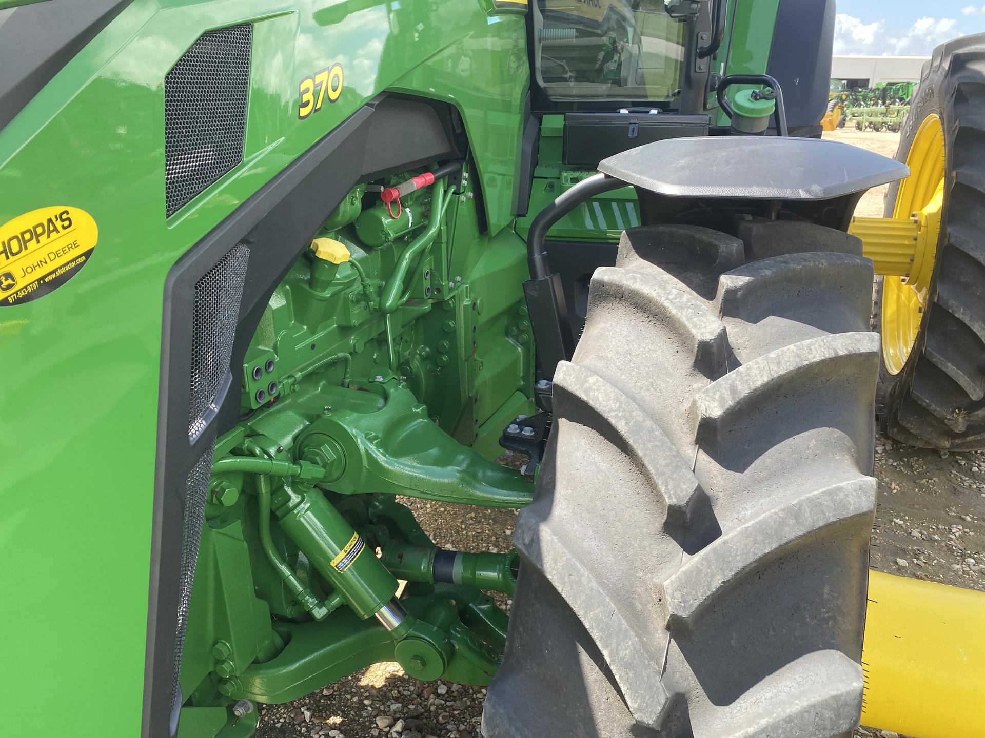 2023 John Deere 8R 370