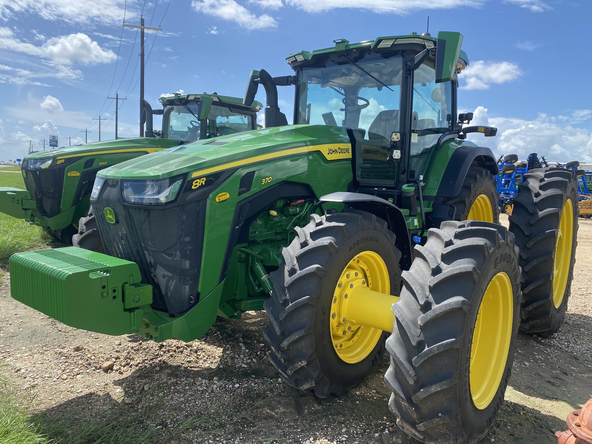 2023 John Deere 8R 370