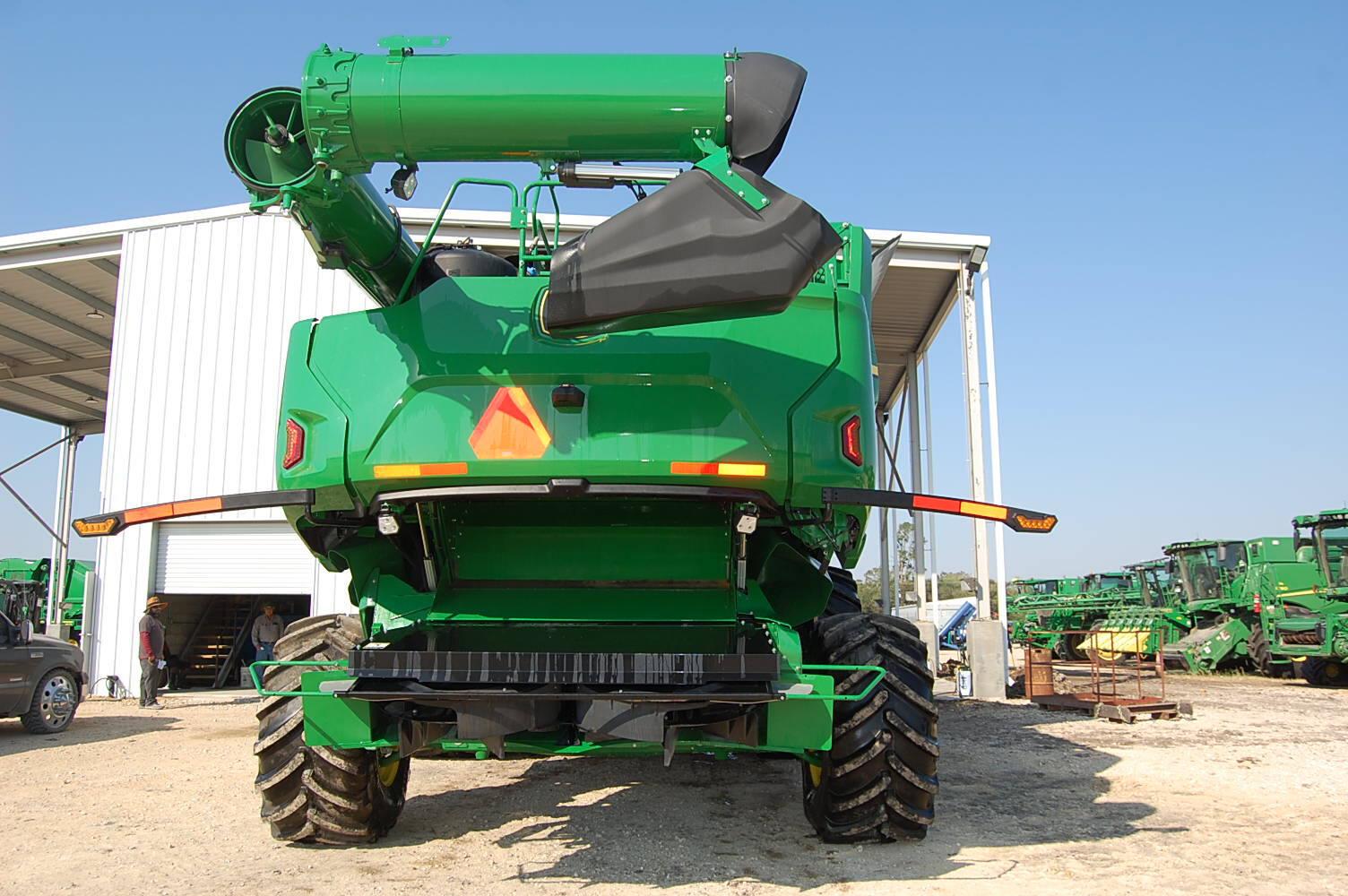 2022 John Deere X9 1000