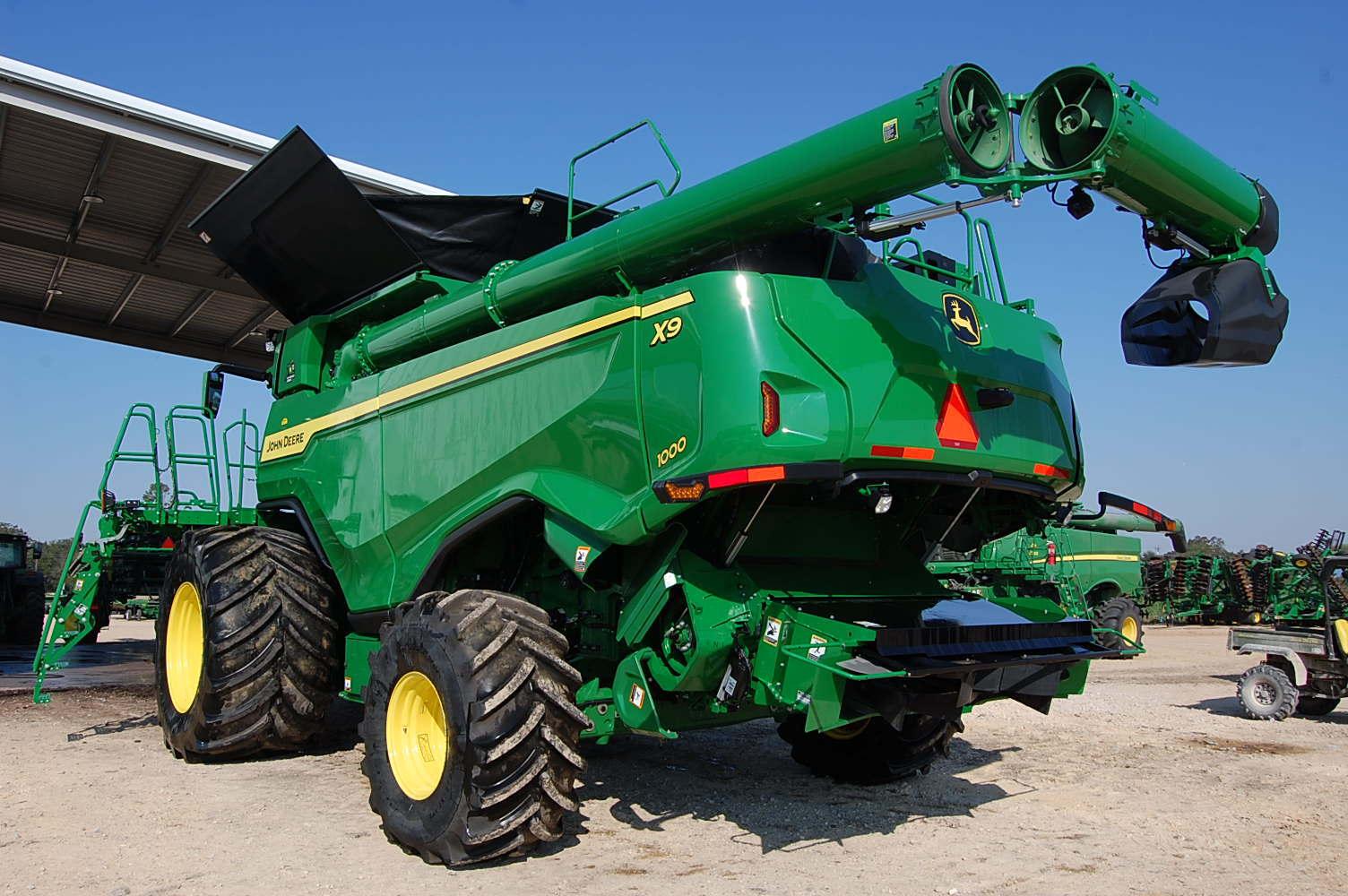 2022 John Deere X9 1000