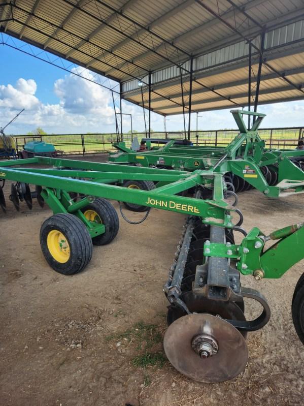 2018 John Deere 2630