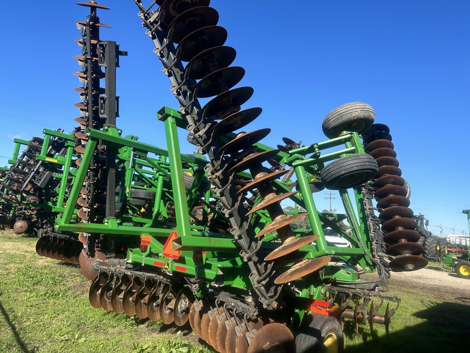 2018 John Deere 2630