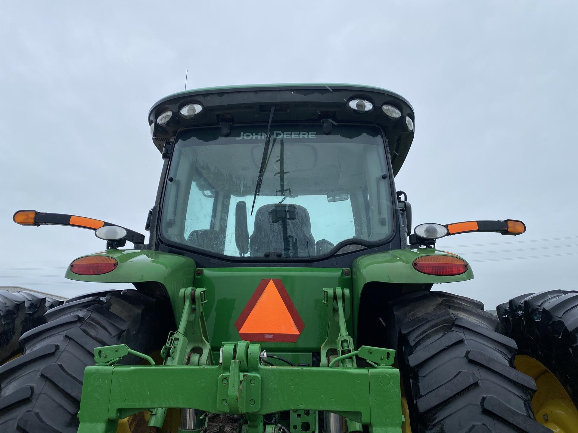 2011 John Deere 8310R