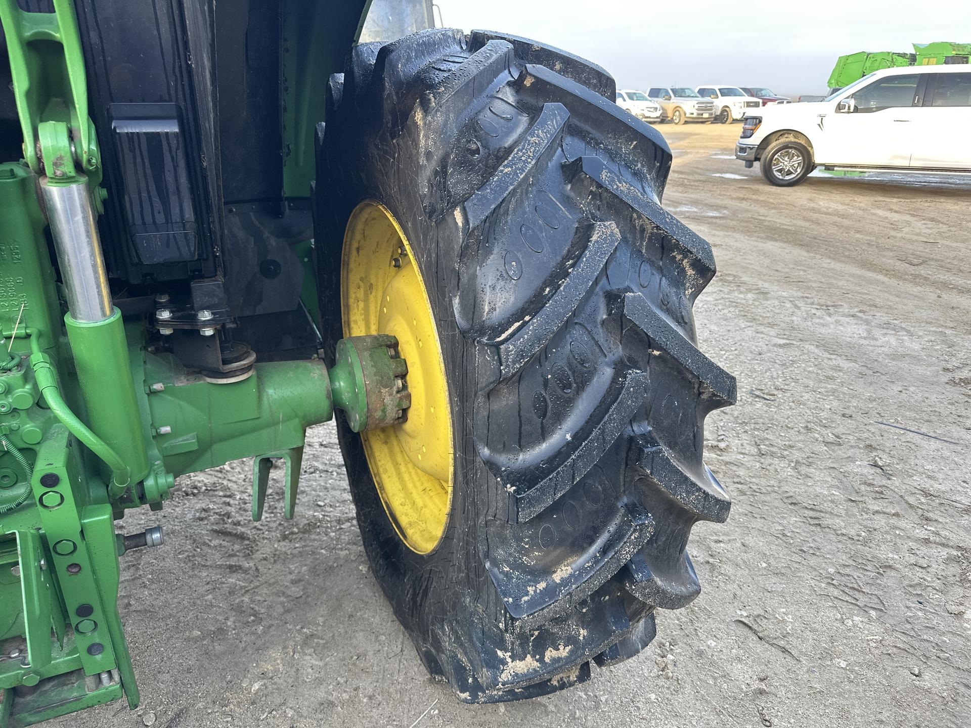 2021 John Deere 6120M