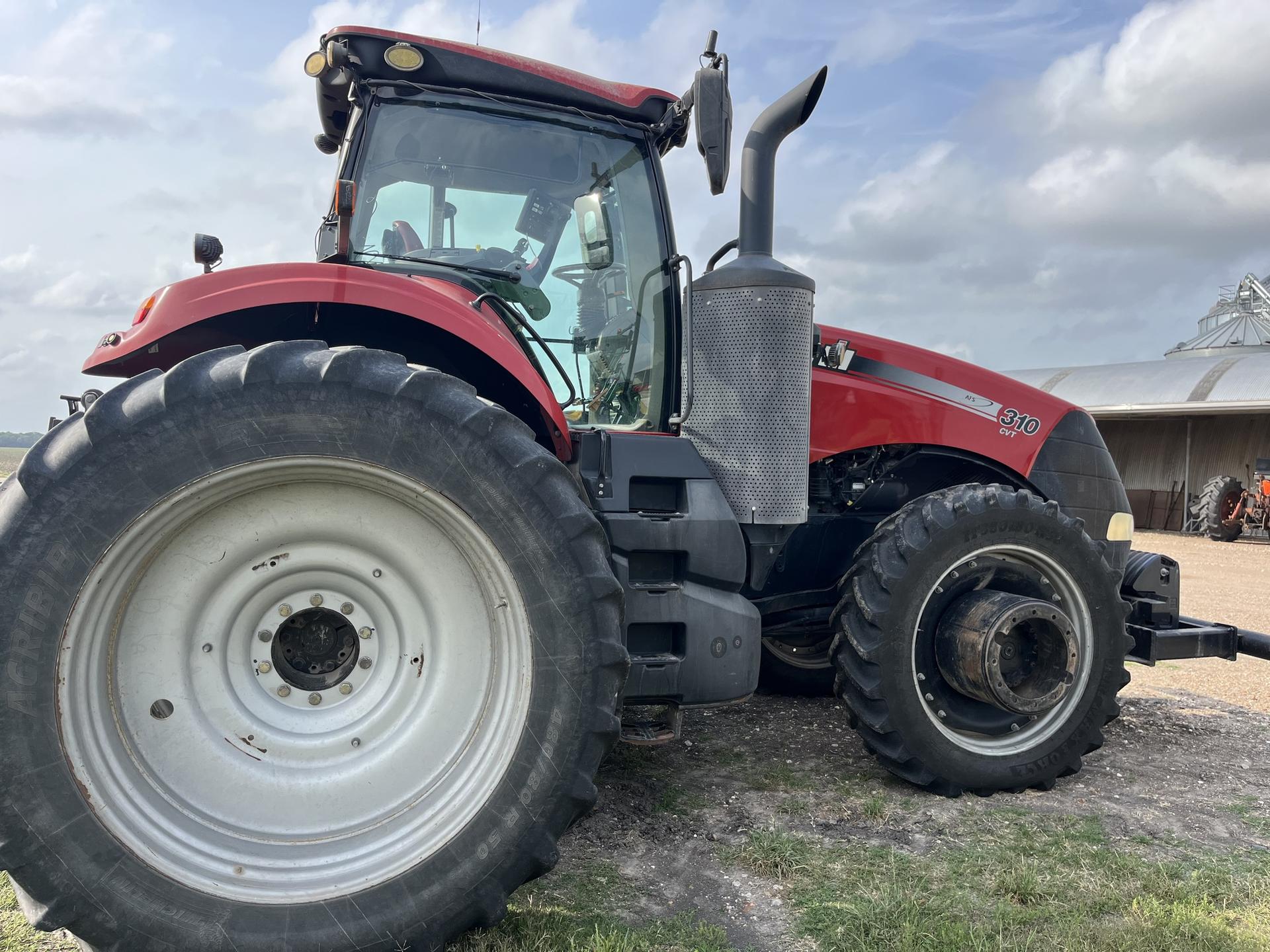 2015 Case IH Magnum 310 Rowtrac