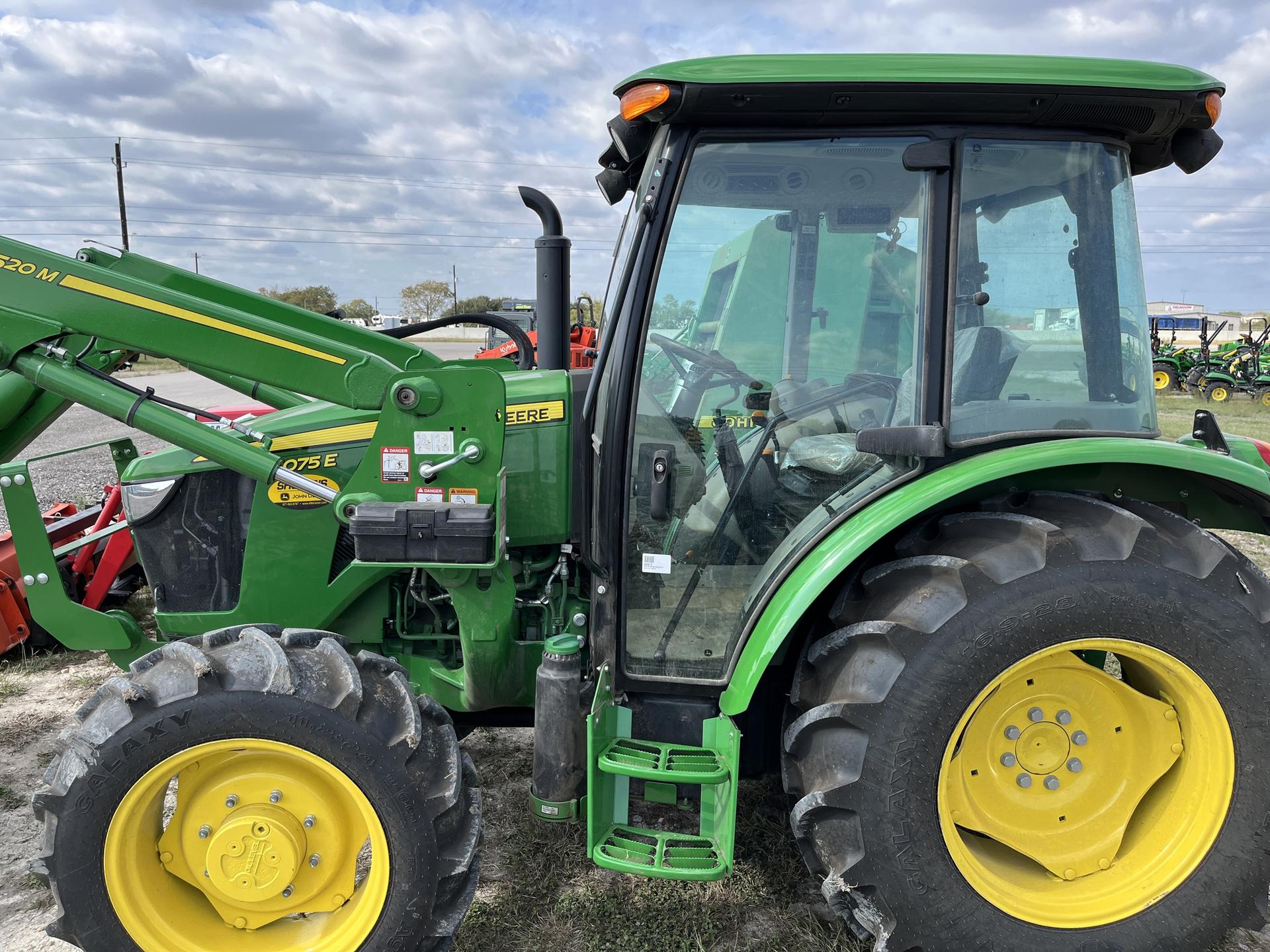 2024 John Deere 5075E