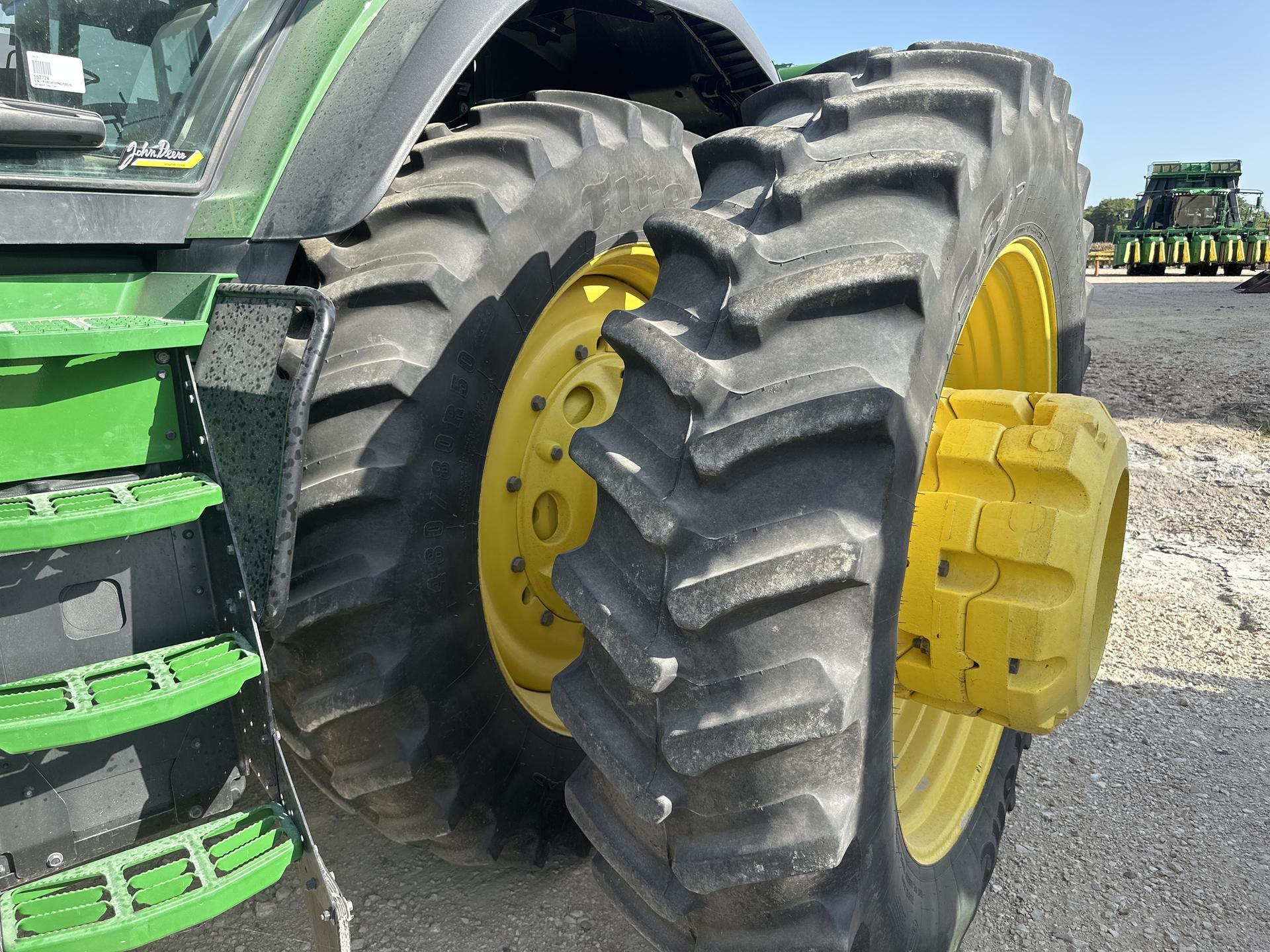 2022 John Deere 8R 340