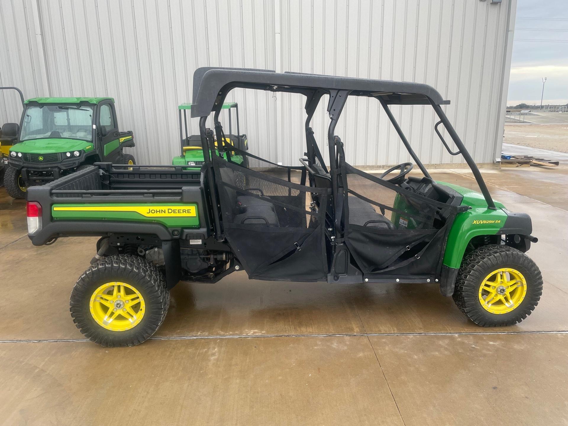 2023 John Deere XUV 825M S4 Image