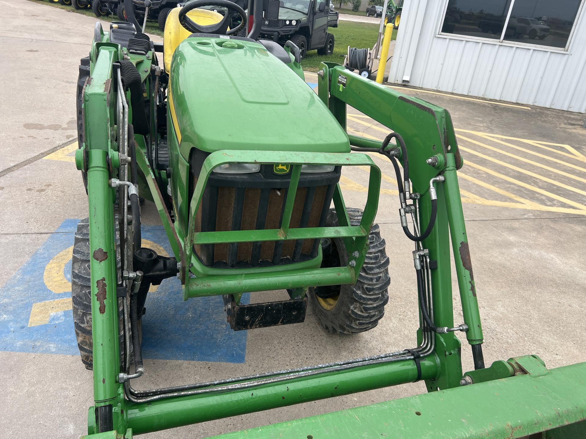 2015 John Deere 3038E