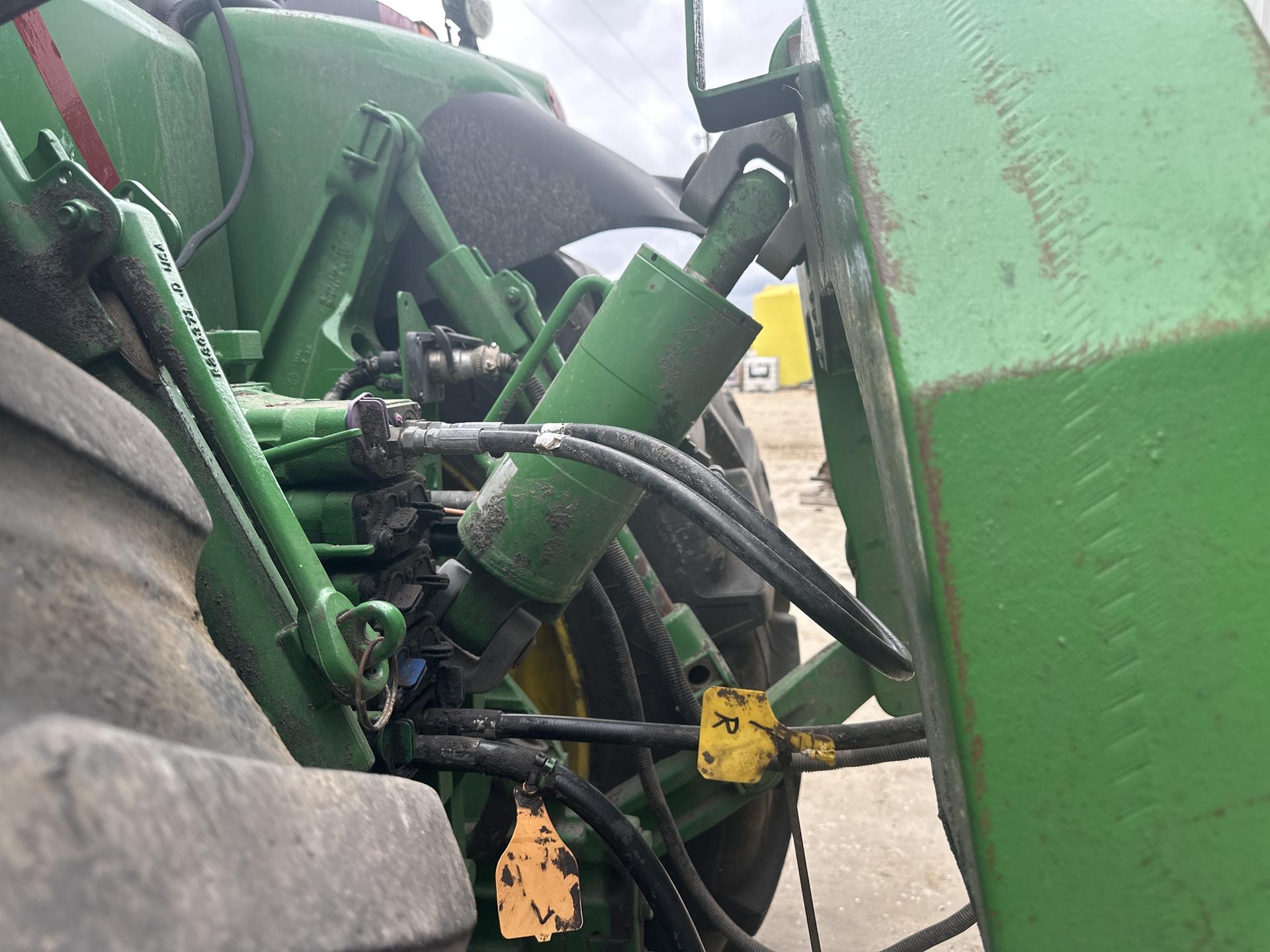 2019 John Deere 8320R Image