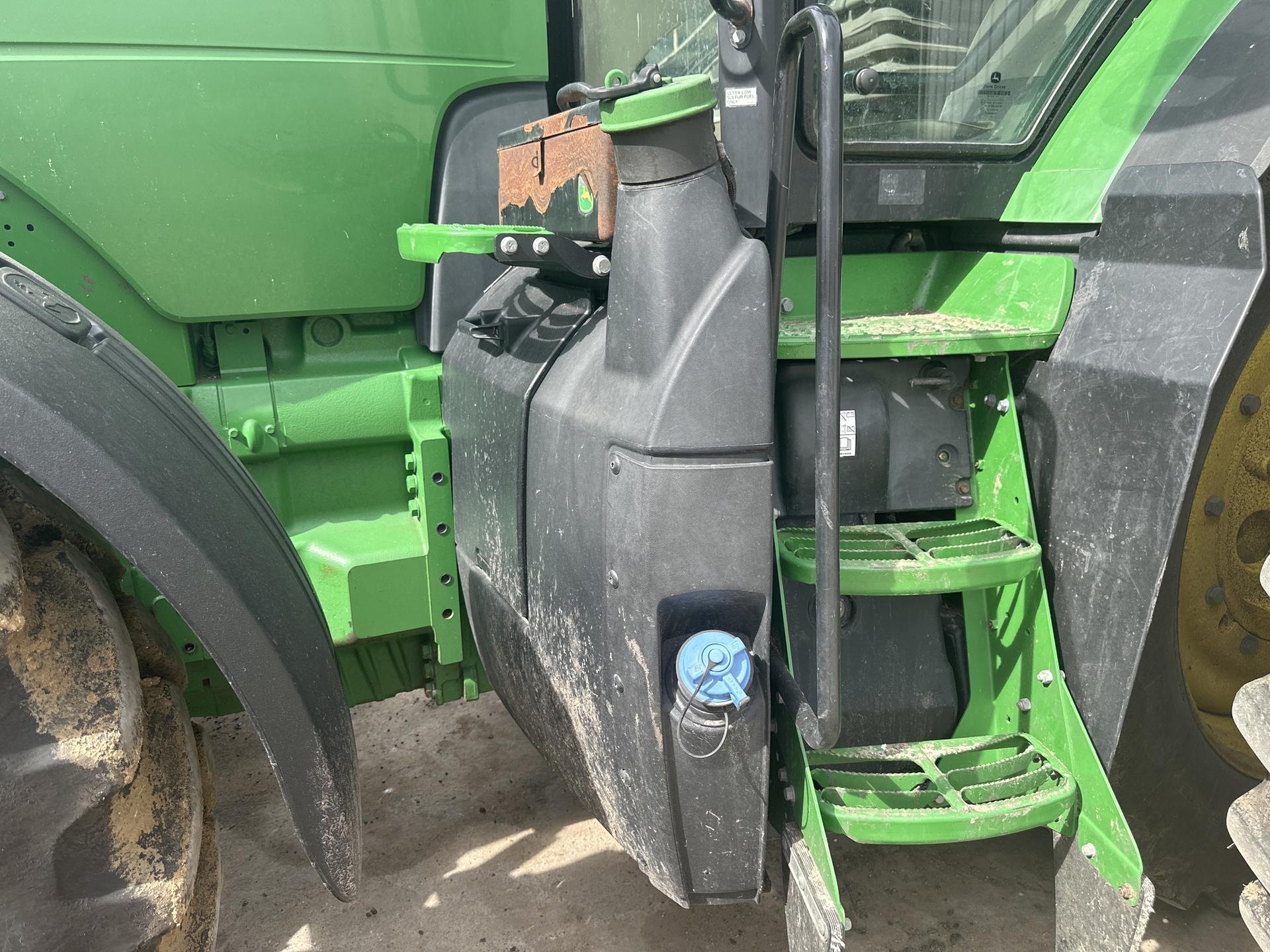 2019 John Deere 8320R Image