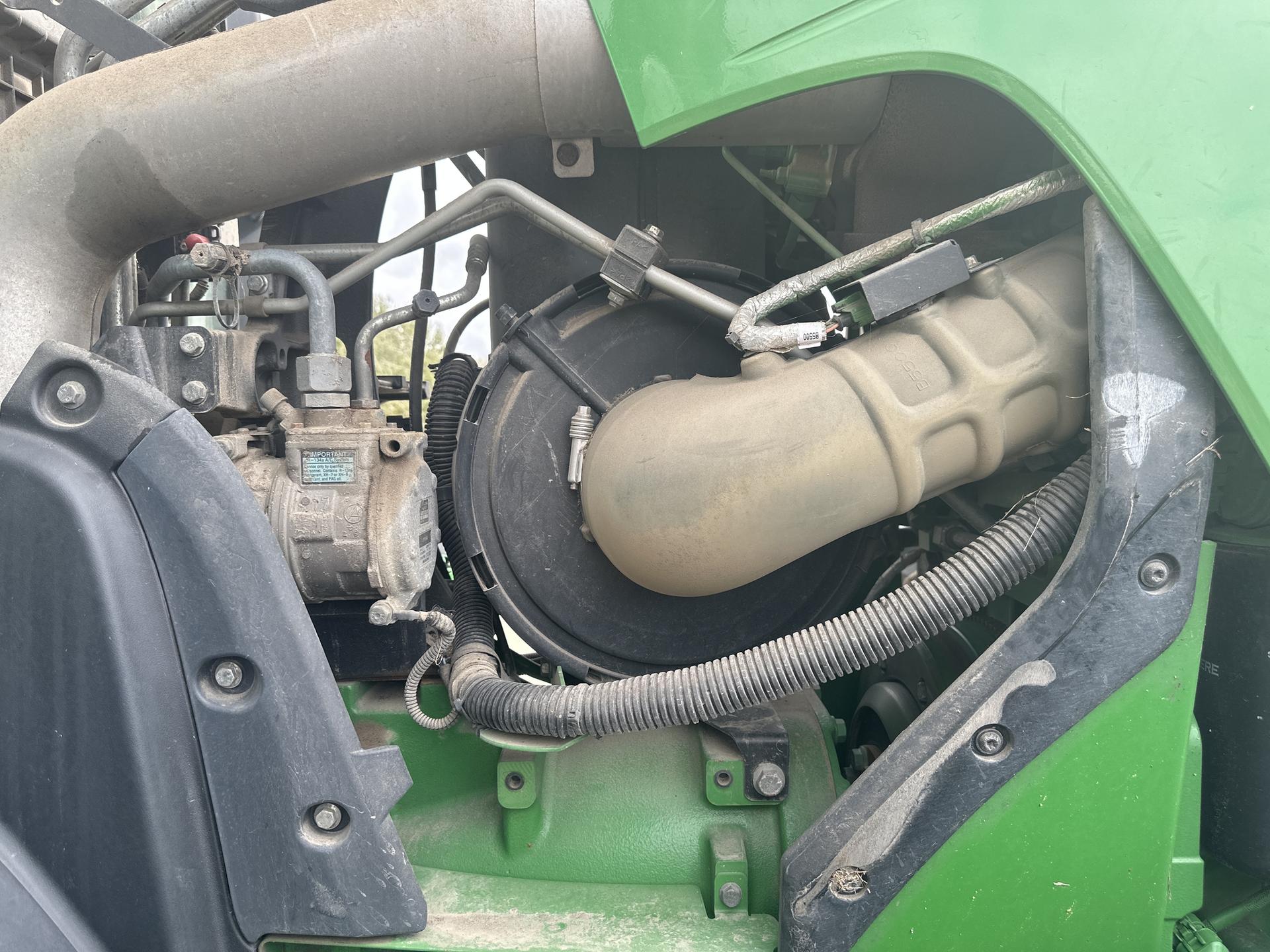 2019 John Deere 8320R Image