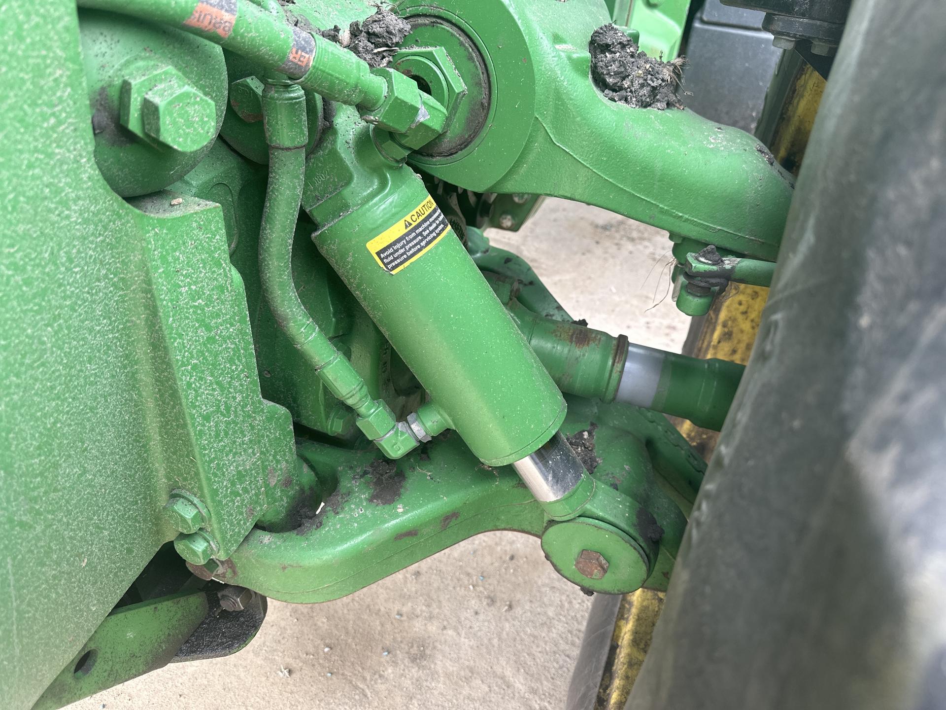 2019 John Deere 8320R Image