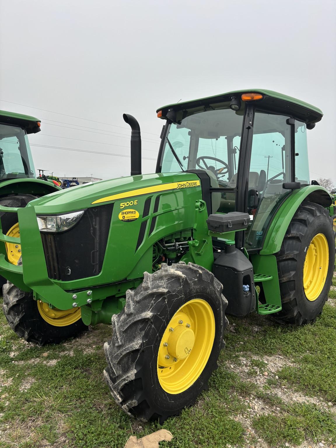 2023 John Deere 5100E Image