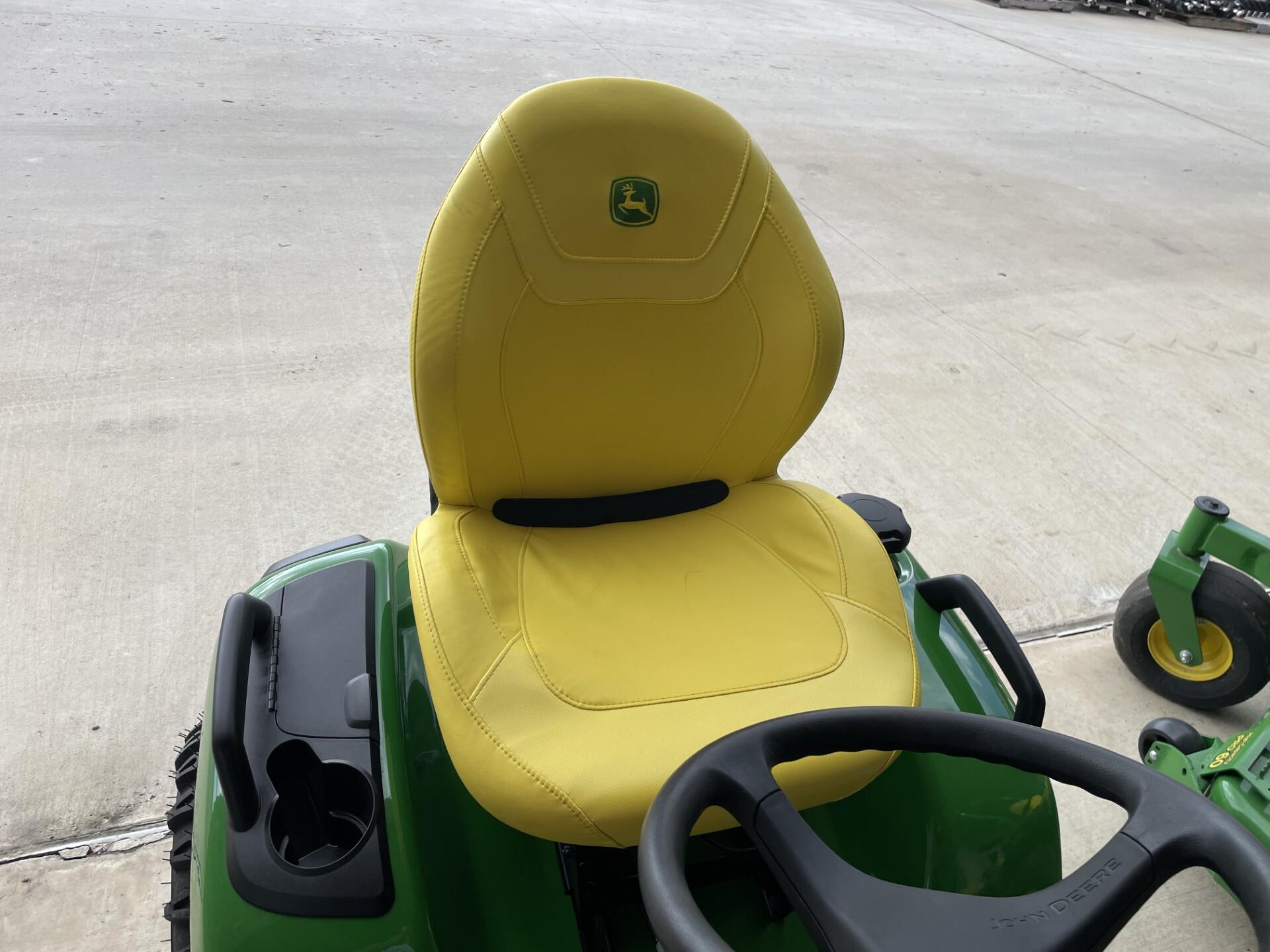 2024 John Deere X590 Image