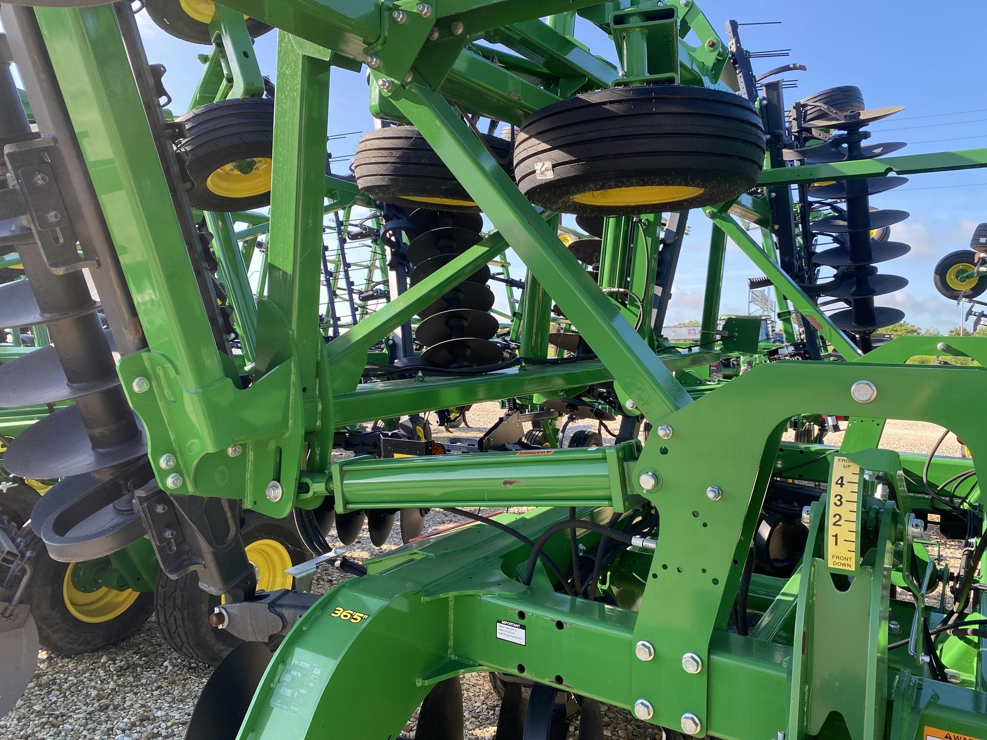 2021 John Deere 2630