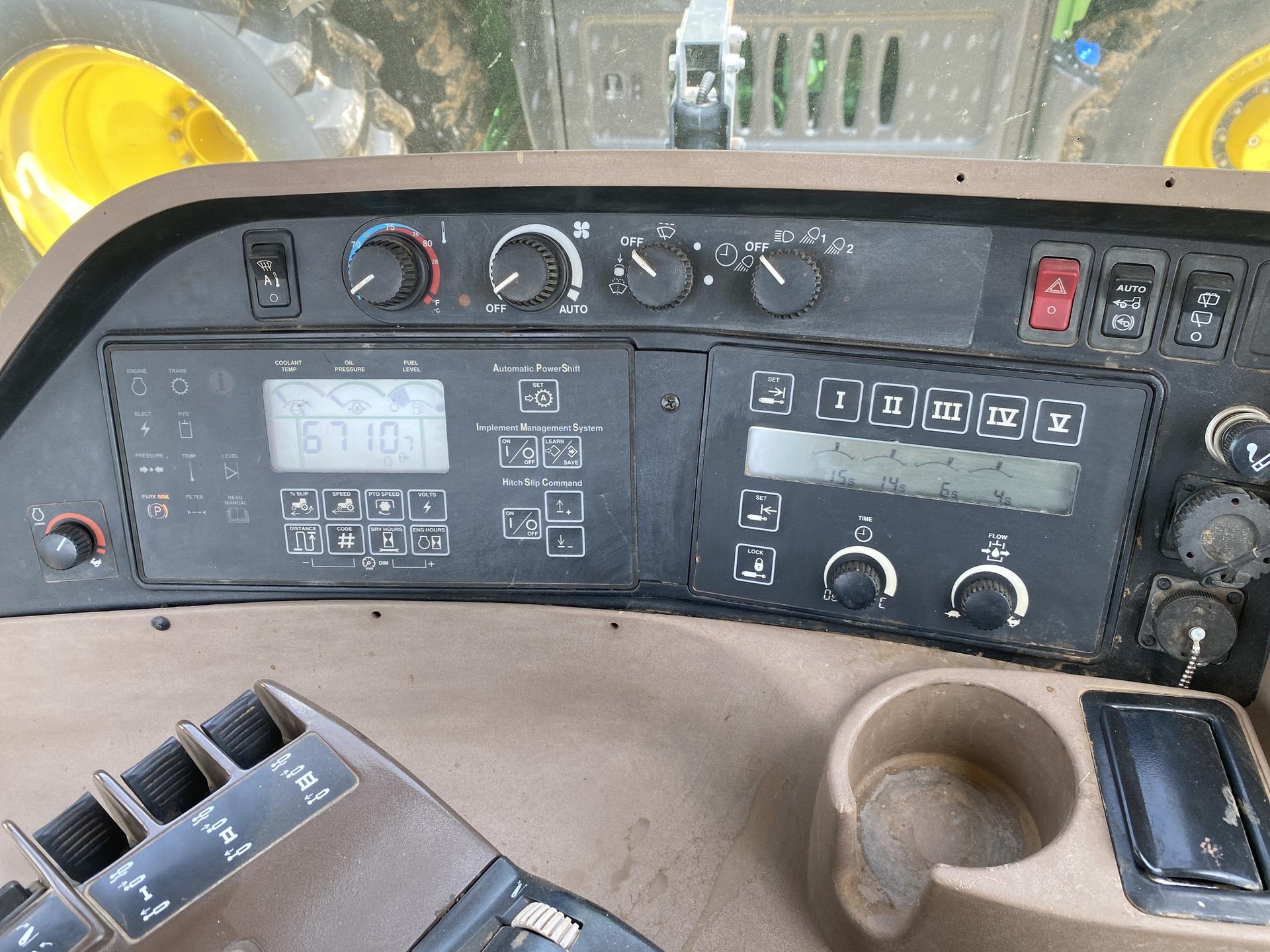 2000 John Deere 8310