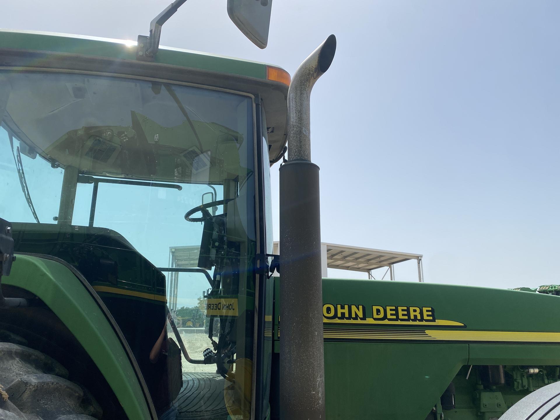 2000 John Deere 8310