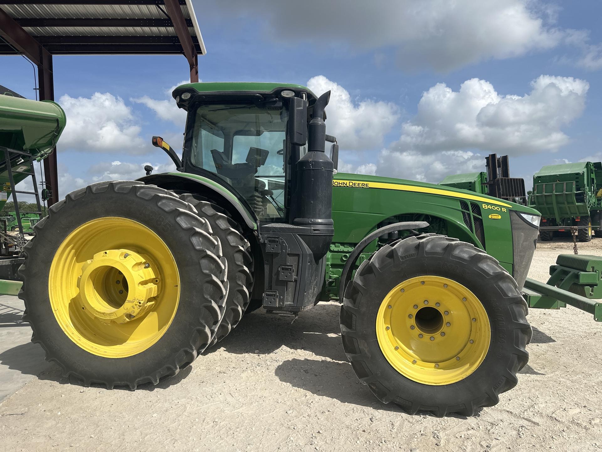 2018 John Deere 8400R