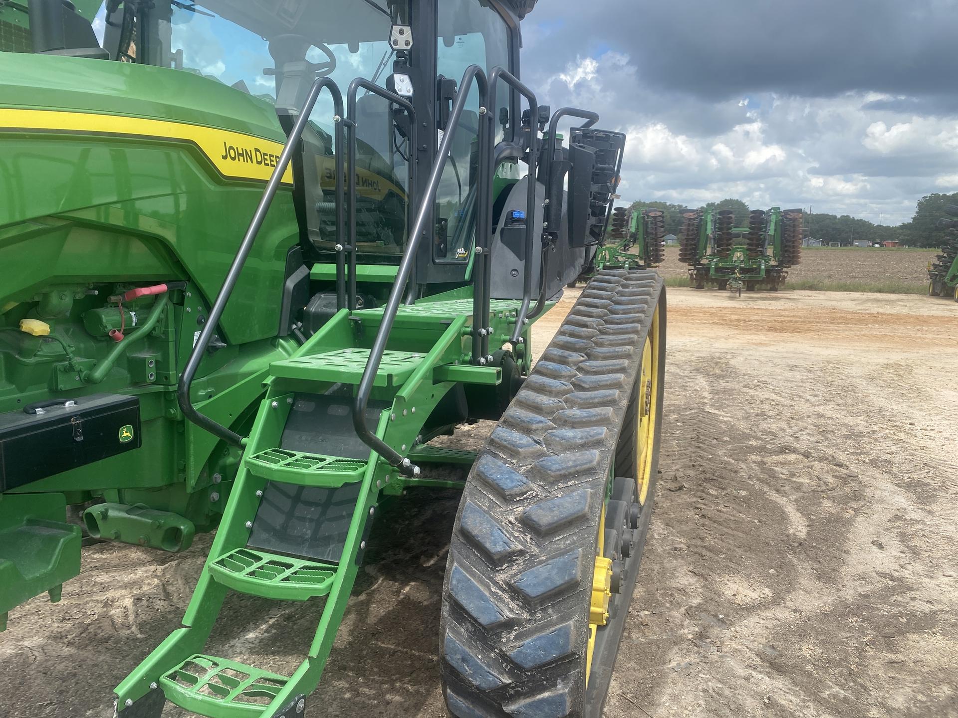 2023 John Deere 8RT 410