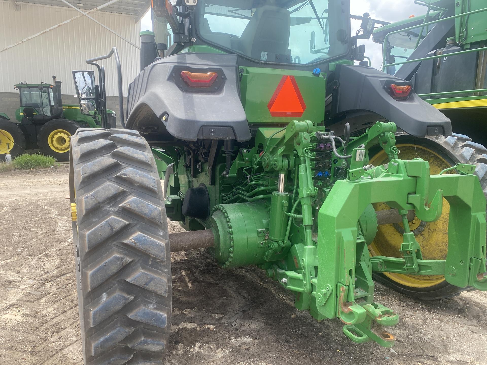 2023 John Deere 8RT 410