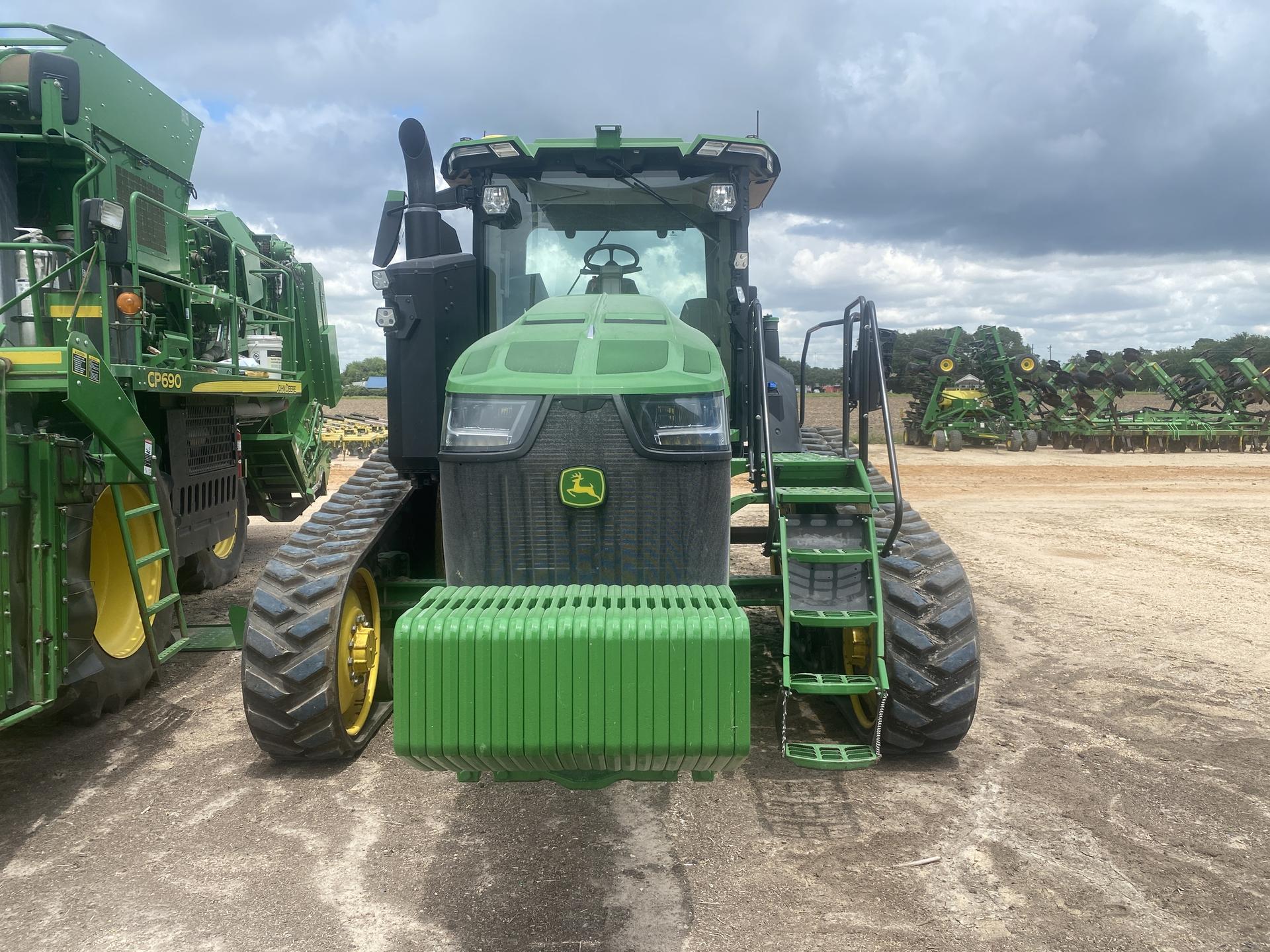 2023 John Deere 8RT 410