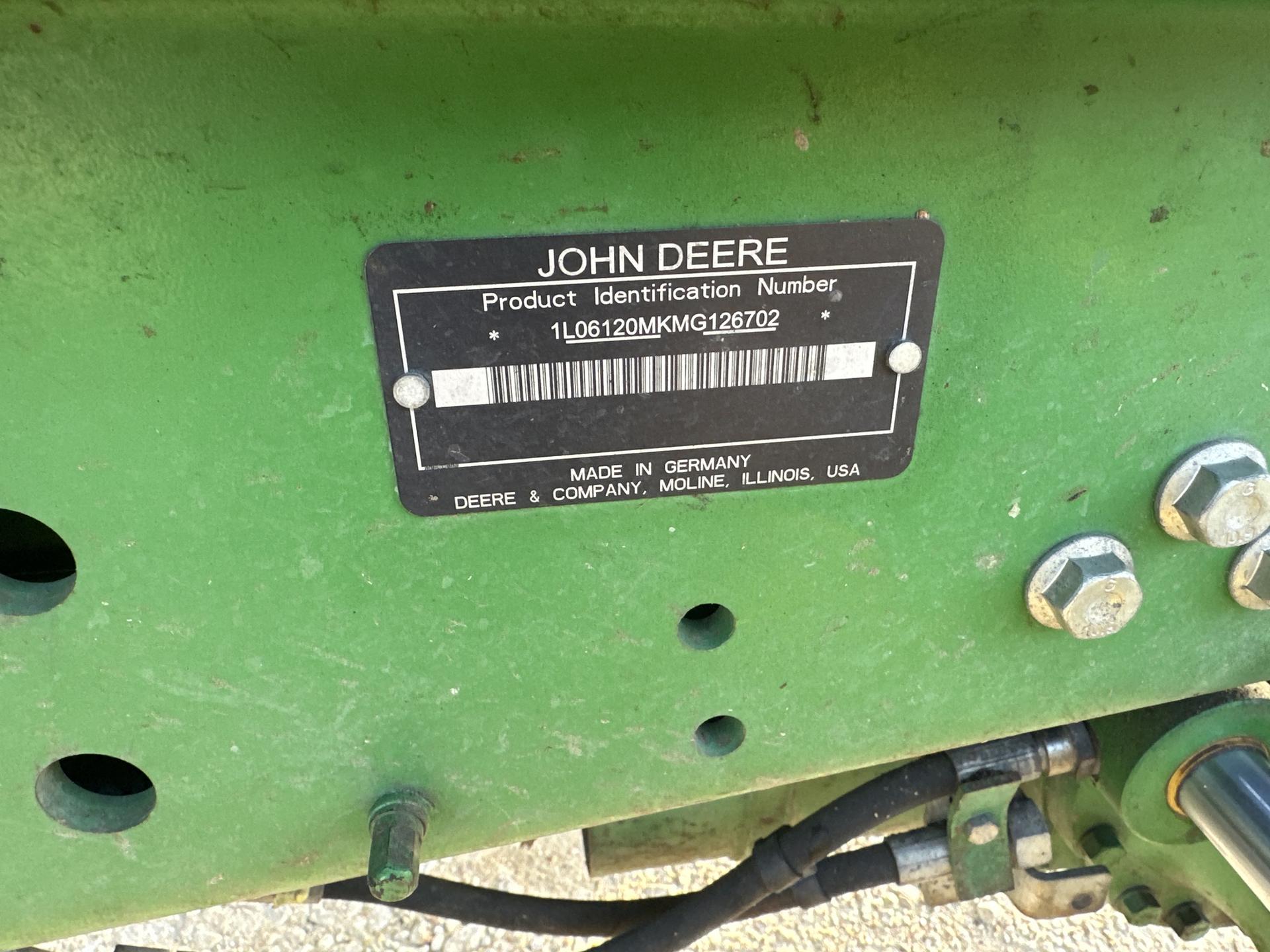 2021 John Deere 6120M