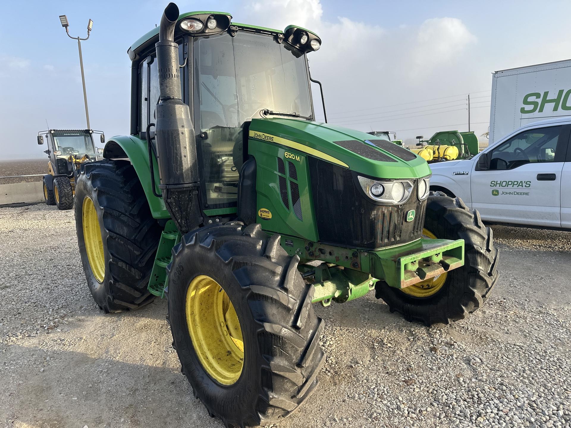 2021 John Deere 6120M