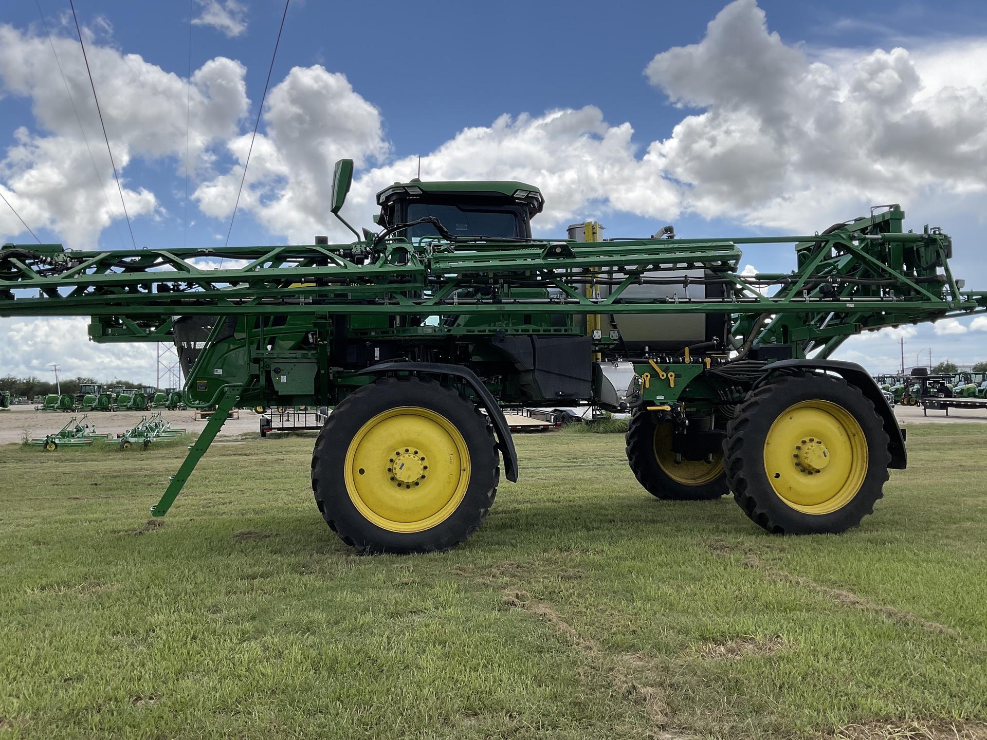 2023 John Deere 410R