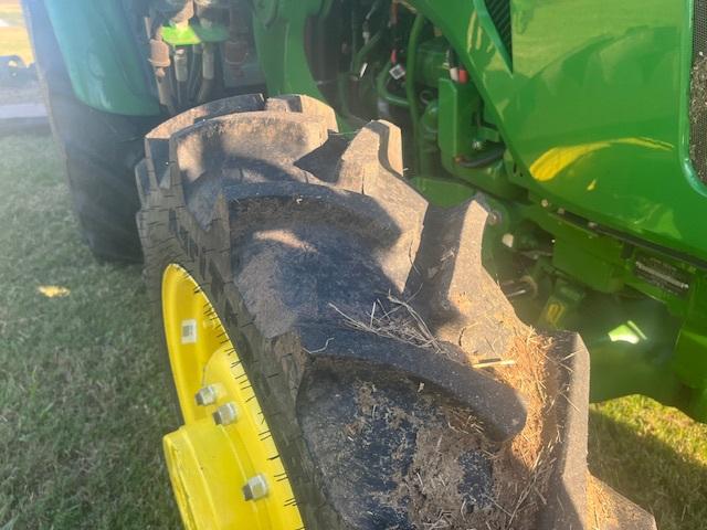 2022 John Deere 5075E