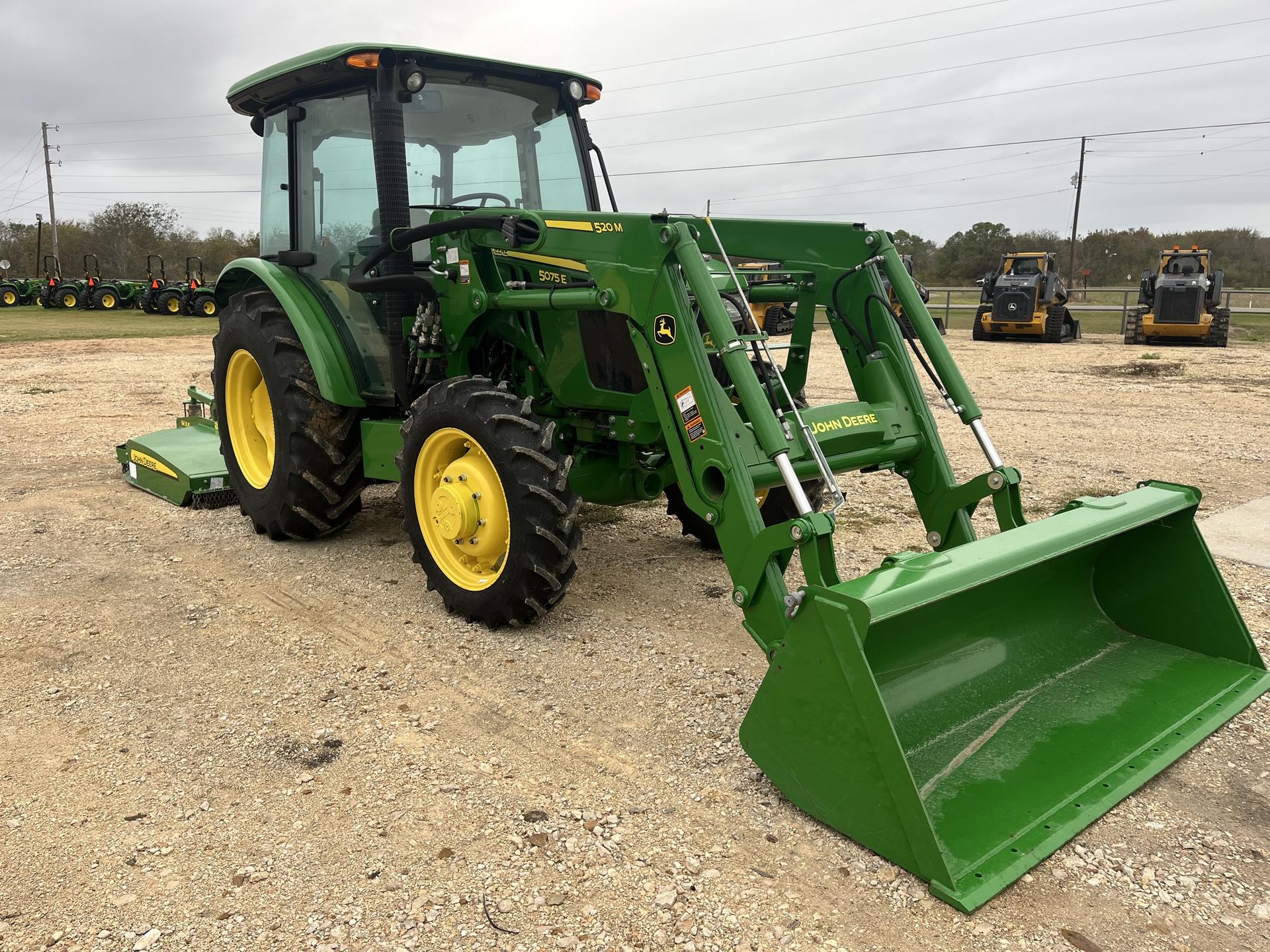 2022 John Deere 5075E