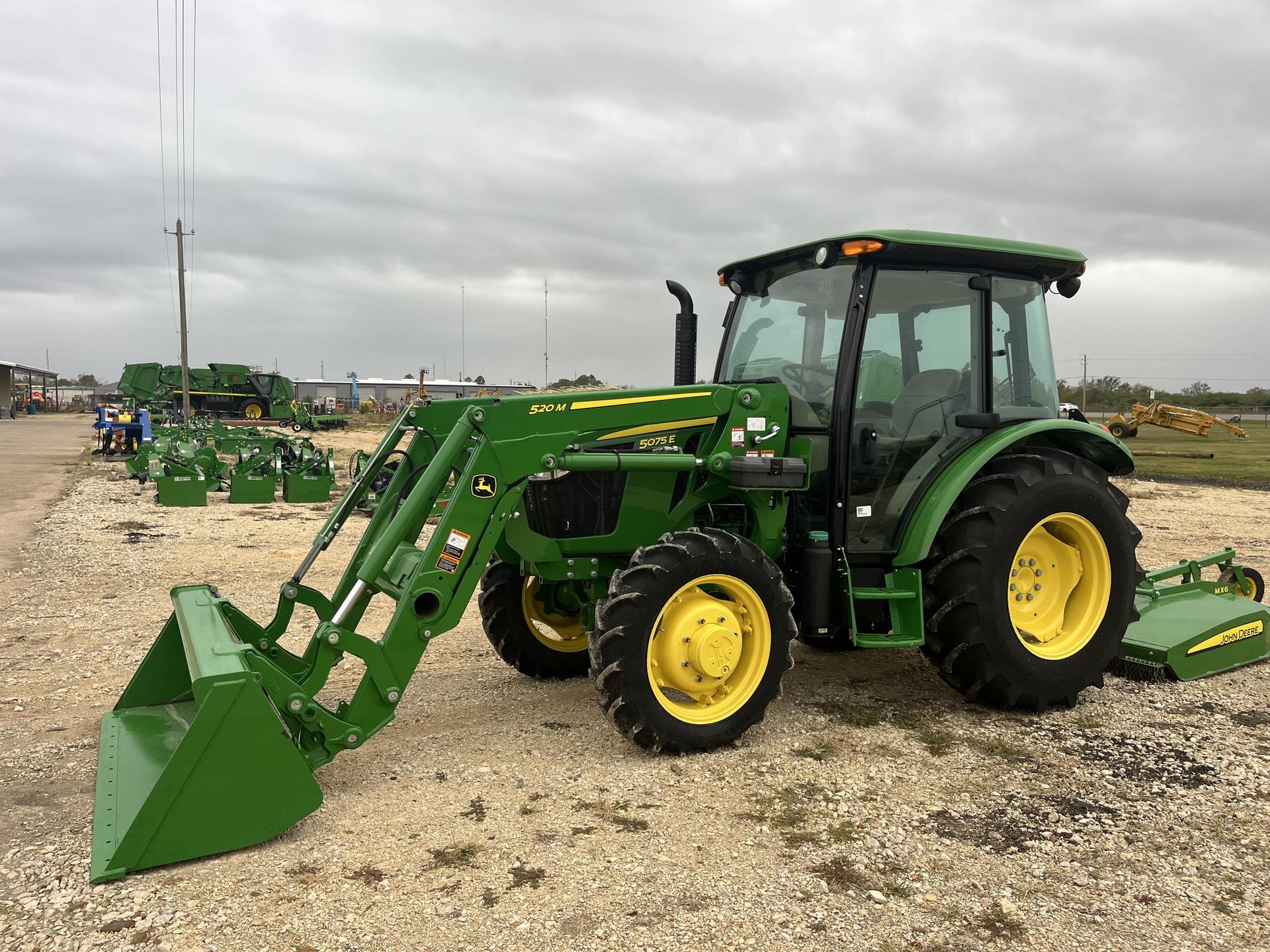 2022 John Deere 5075E Image