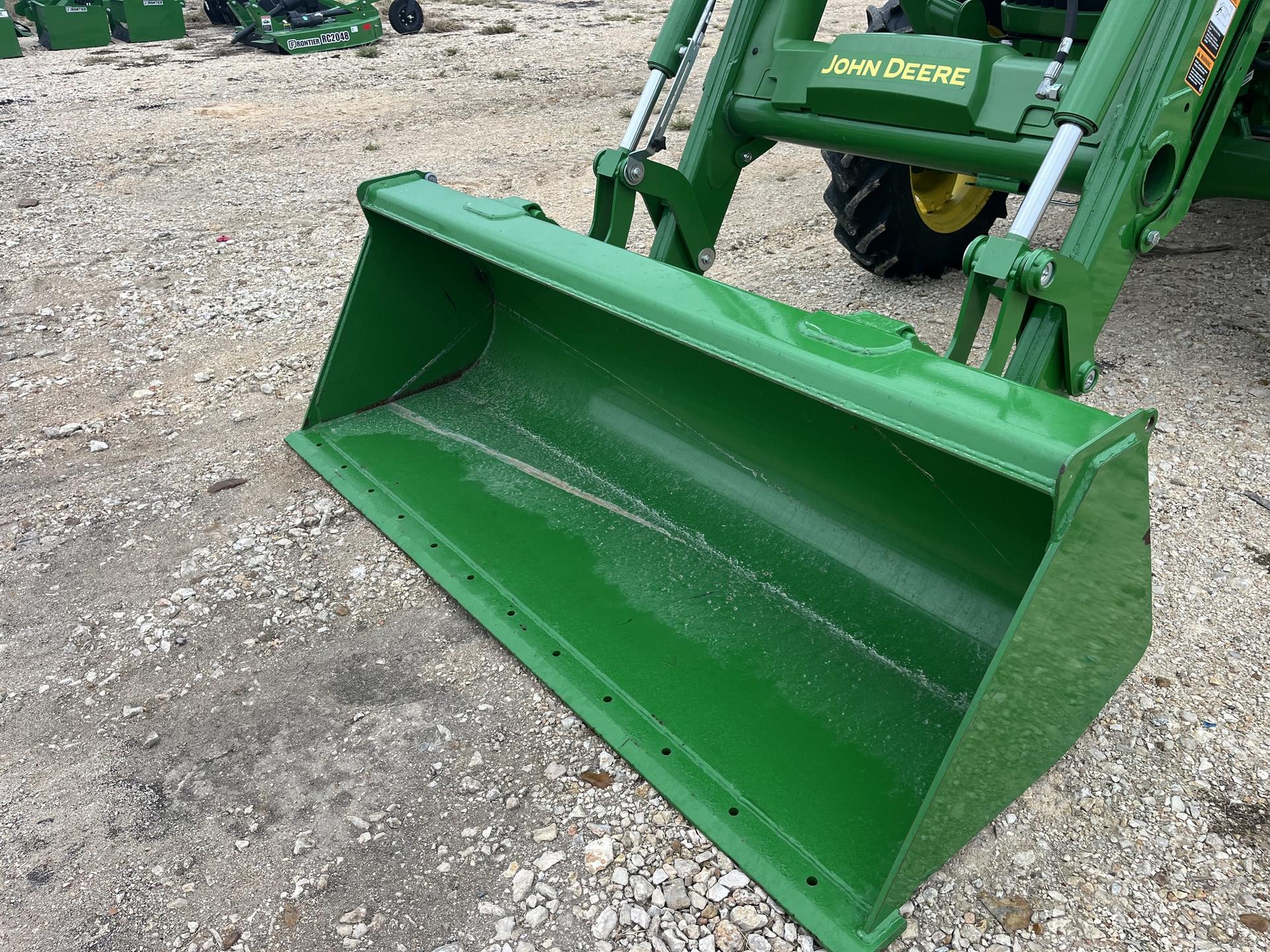 2022 John Deere 5075E