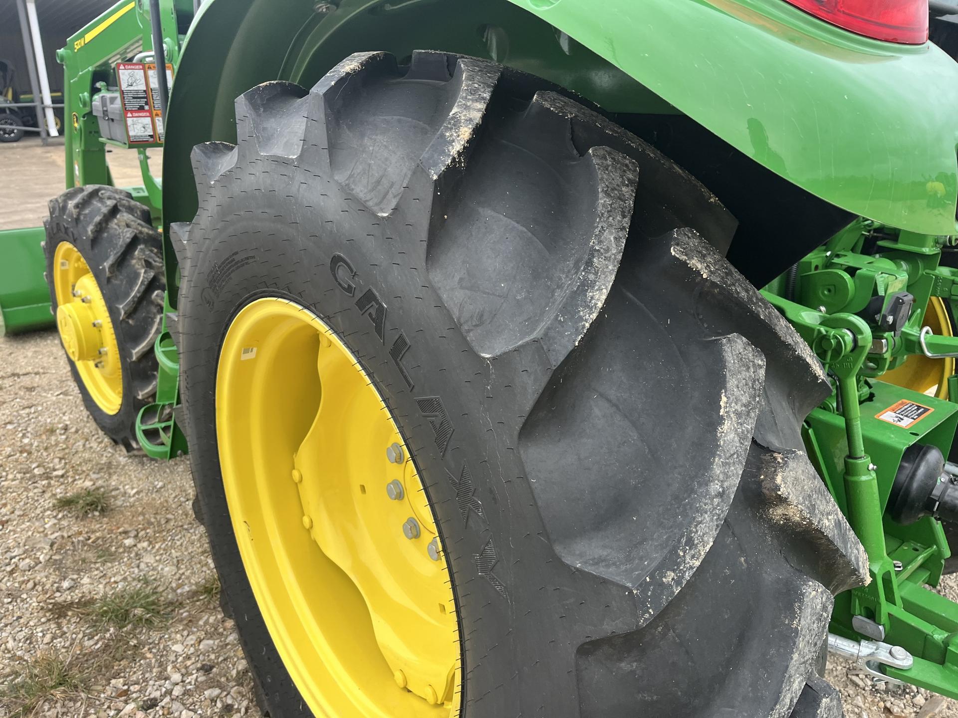 2022 John Deere 5075E