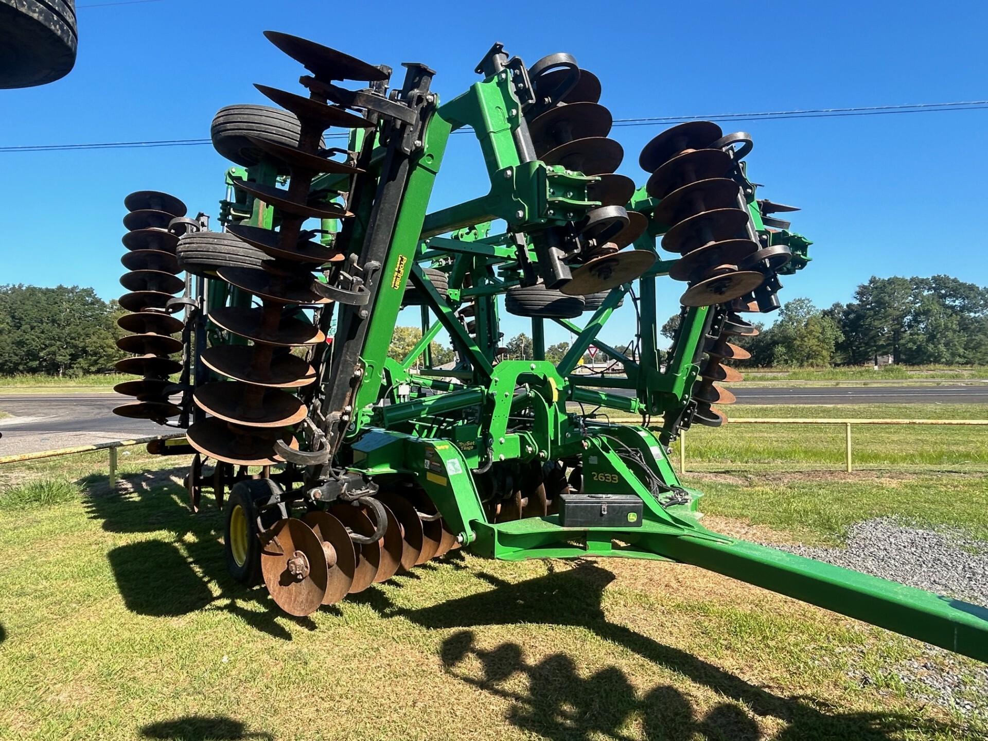 2023 John Deere 2633 LT FOLD DISK – 36’5″