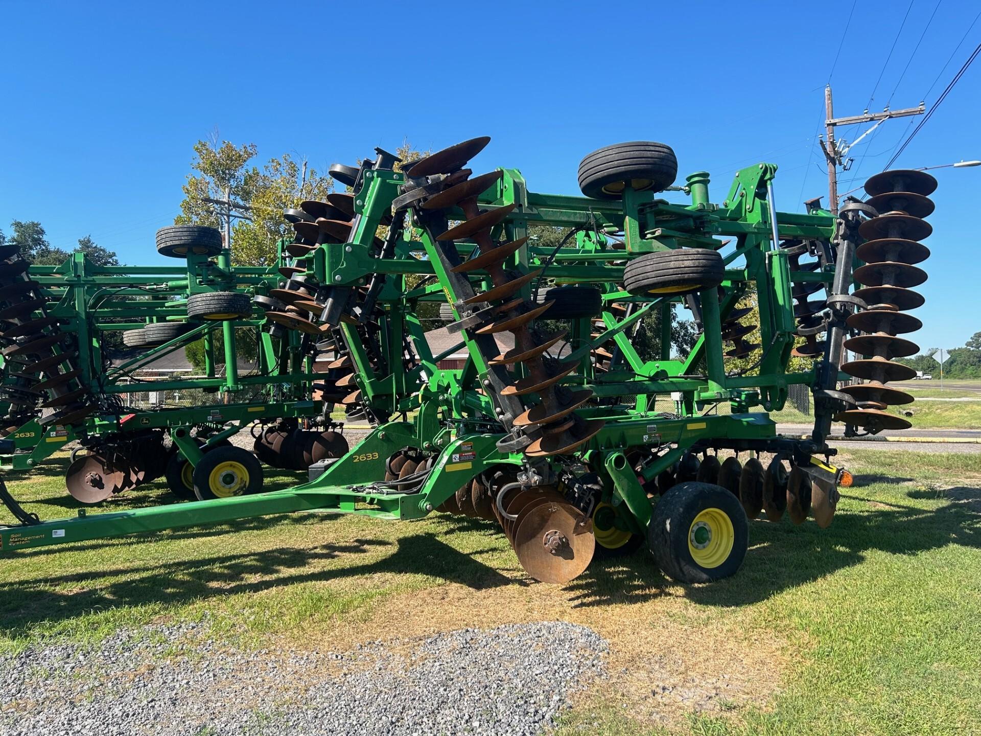 2023 John Deere 2633 LT FOLD DISK – 36’5″