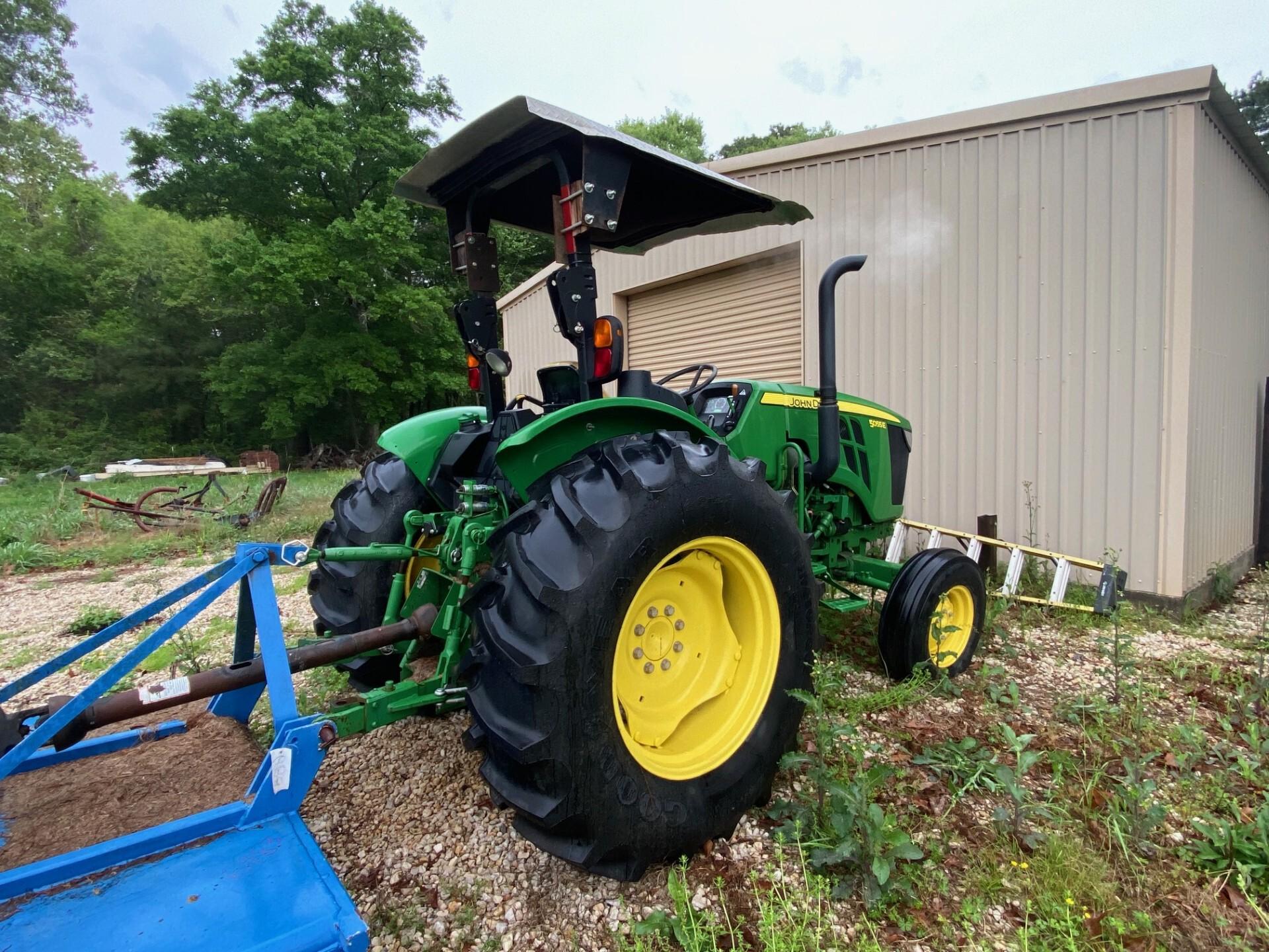 2017 John Deere 5055E Image