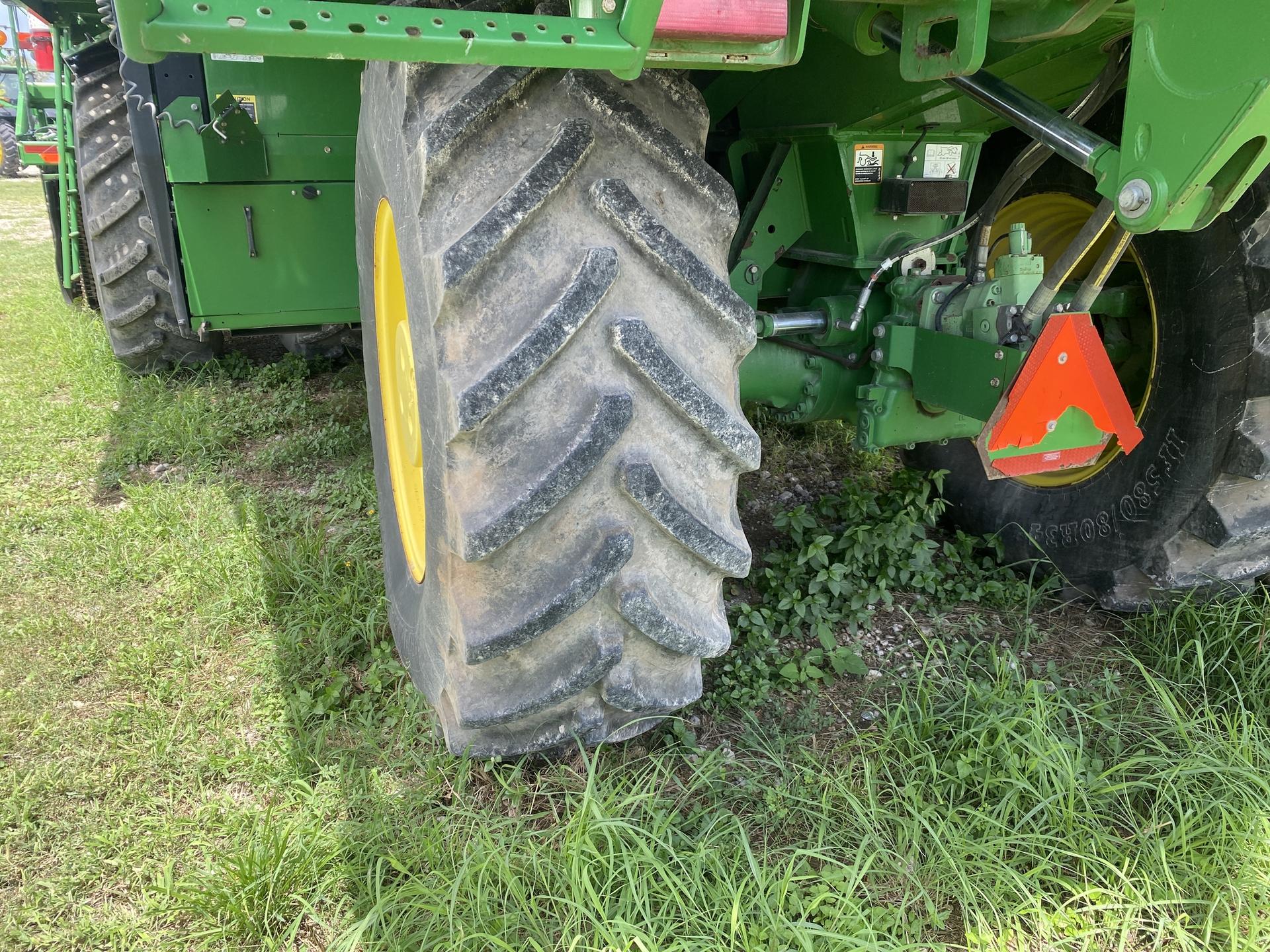 2018 John Deere CP690