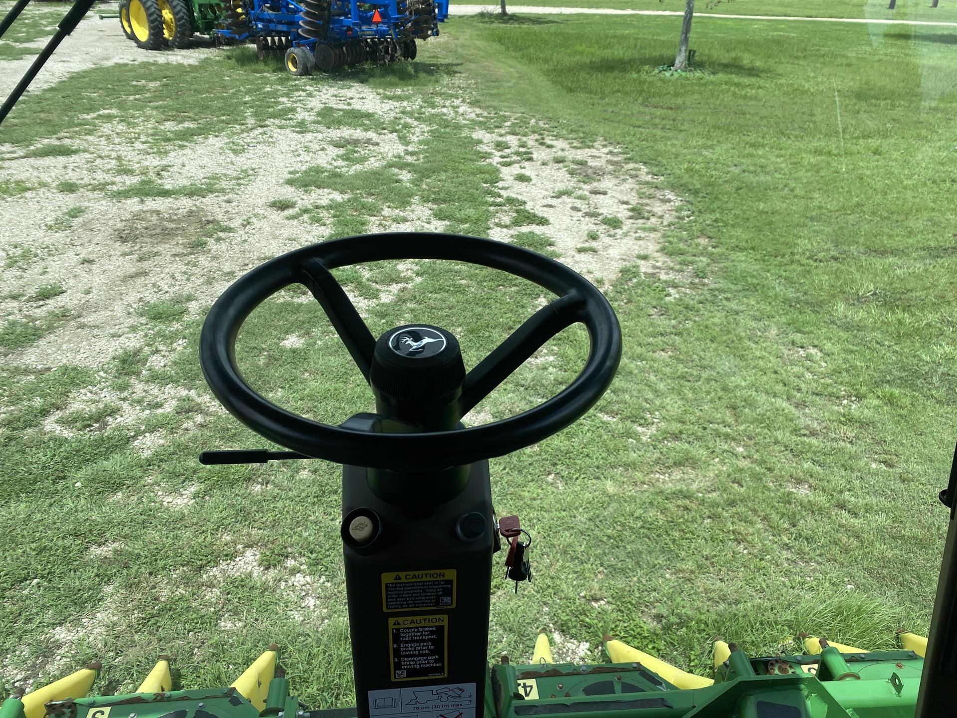 2018 John Deere CP690