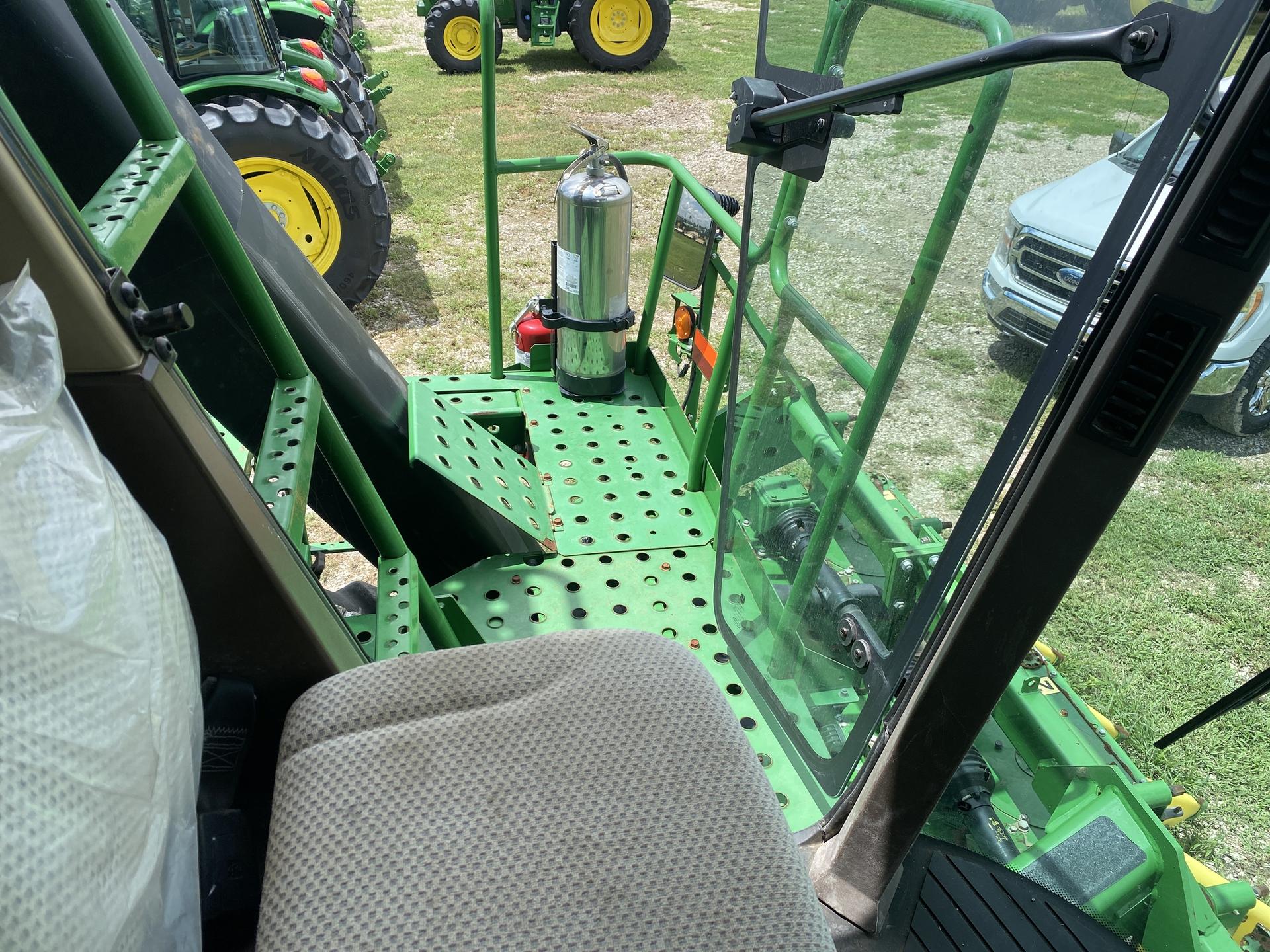 2018 John Deere CP690