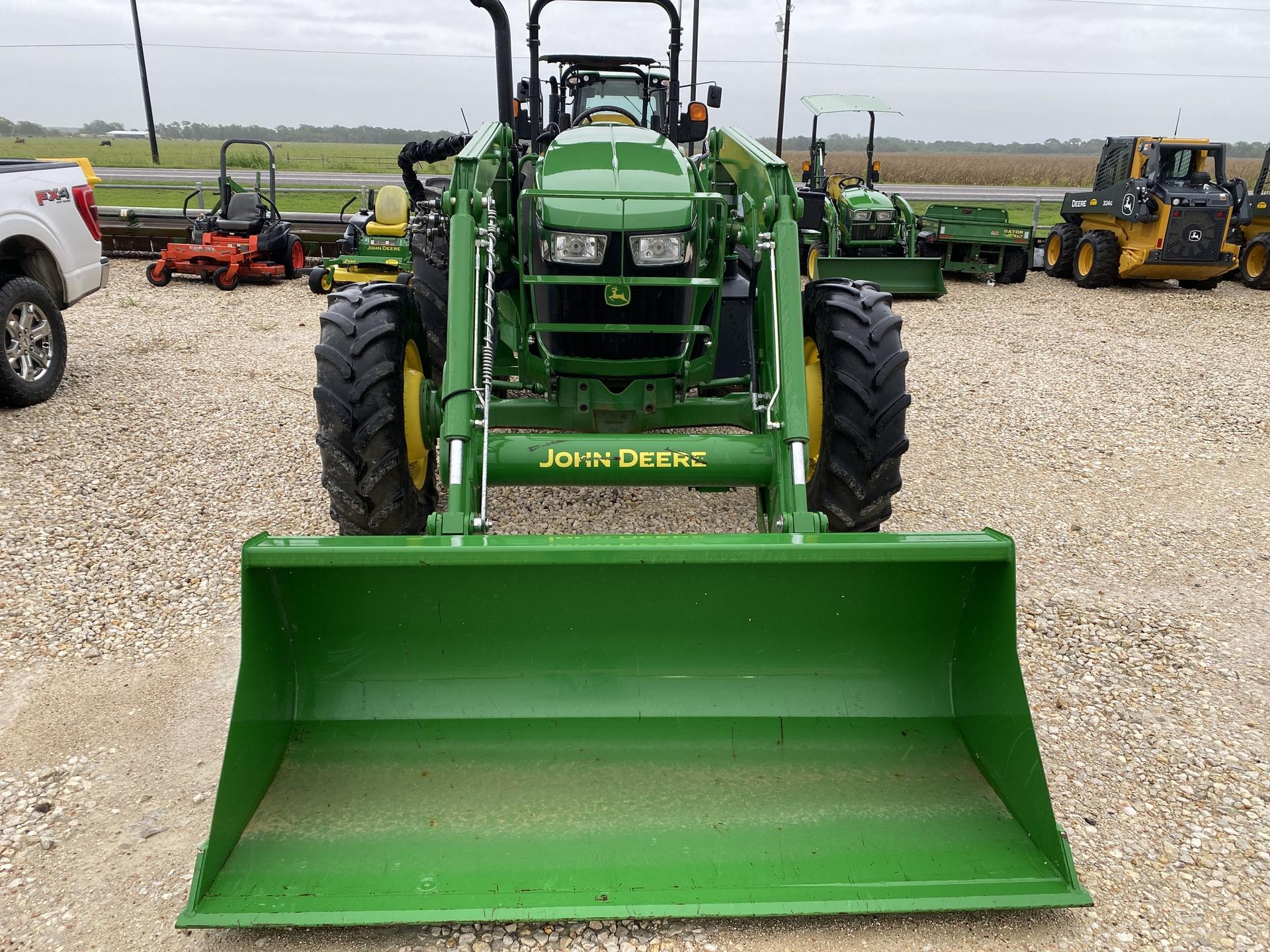 2021 John Deere 5115M