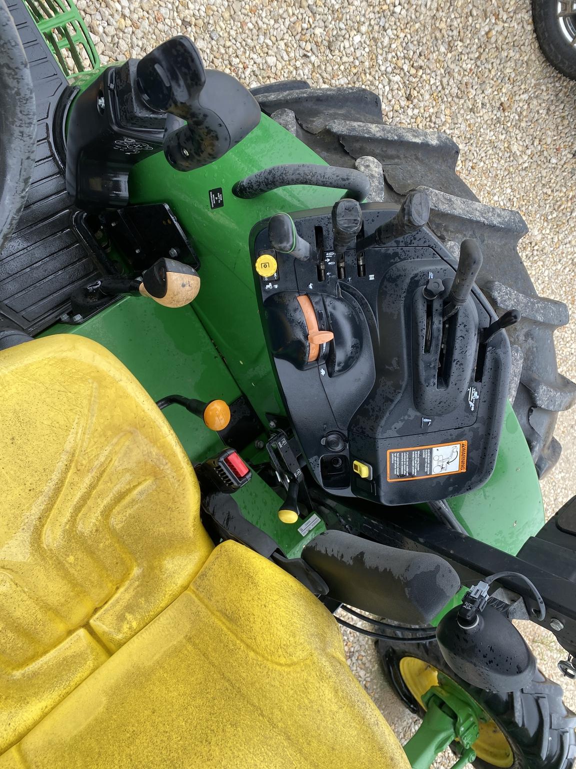 2021 John Deere 5115M