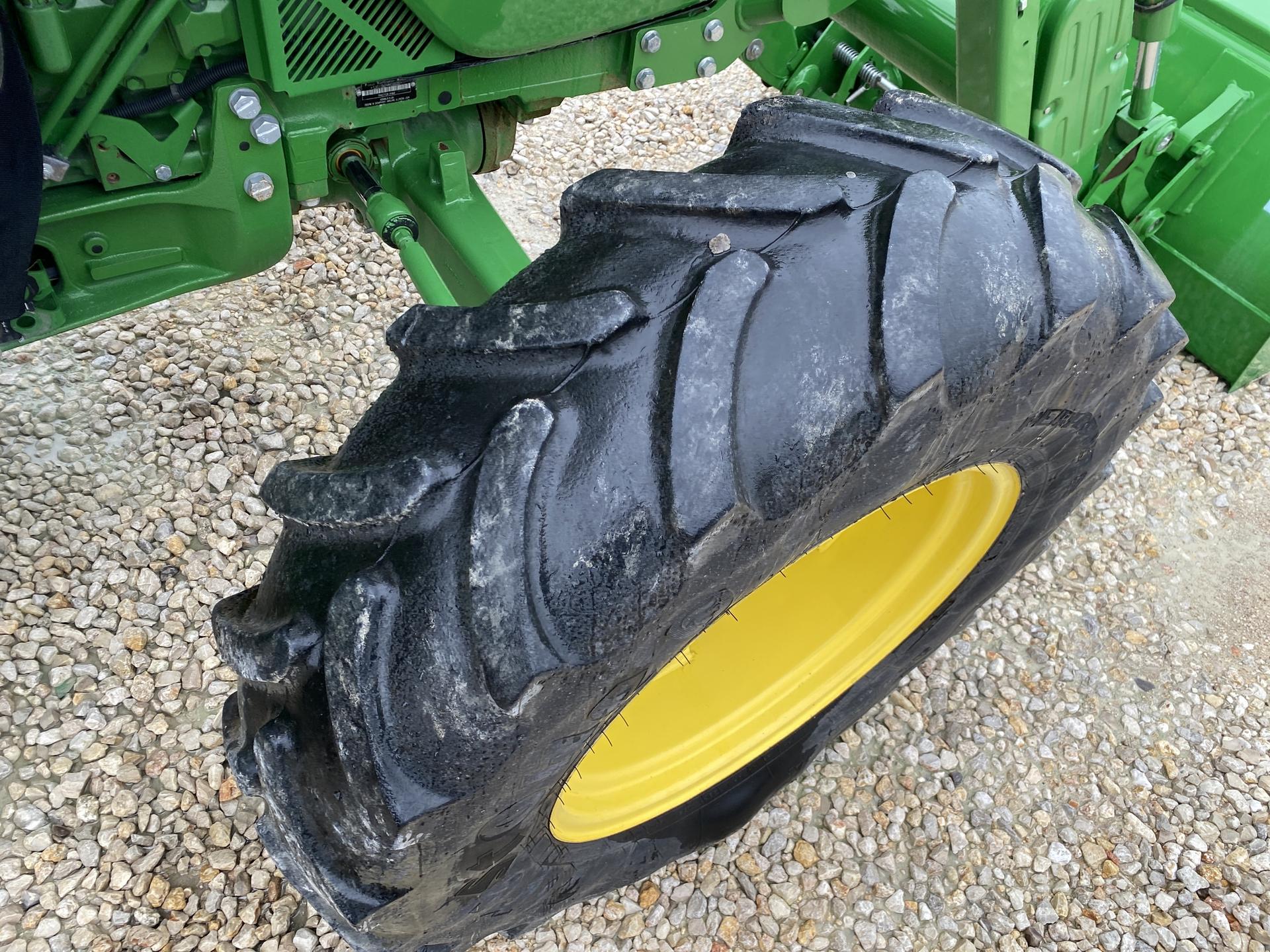 2021 John Deere 5115M