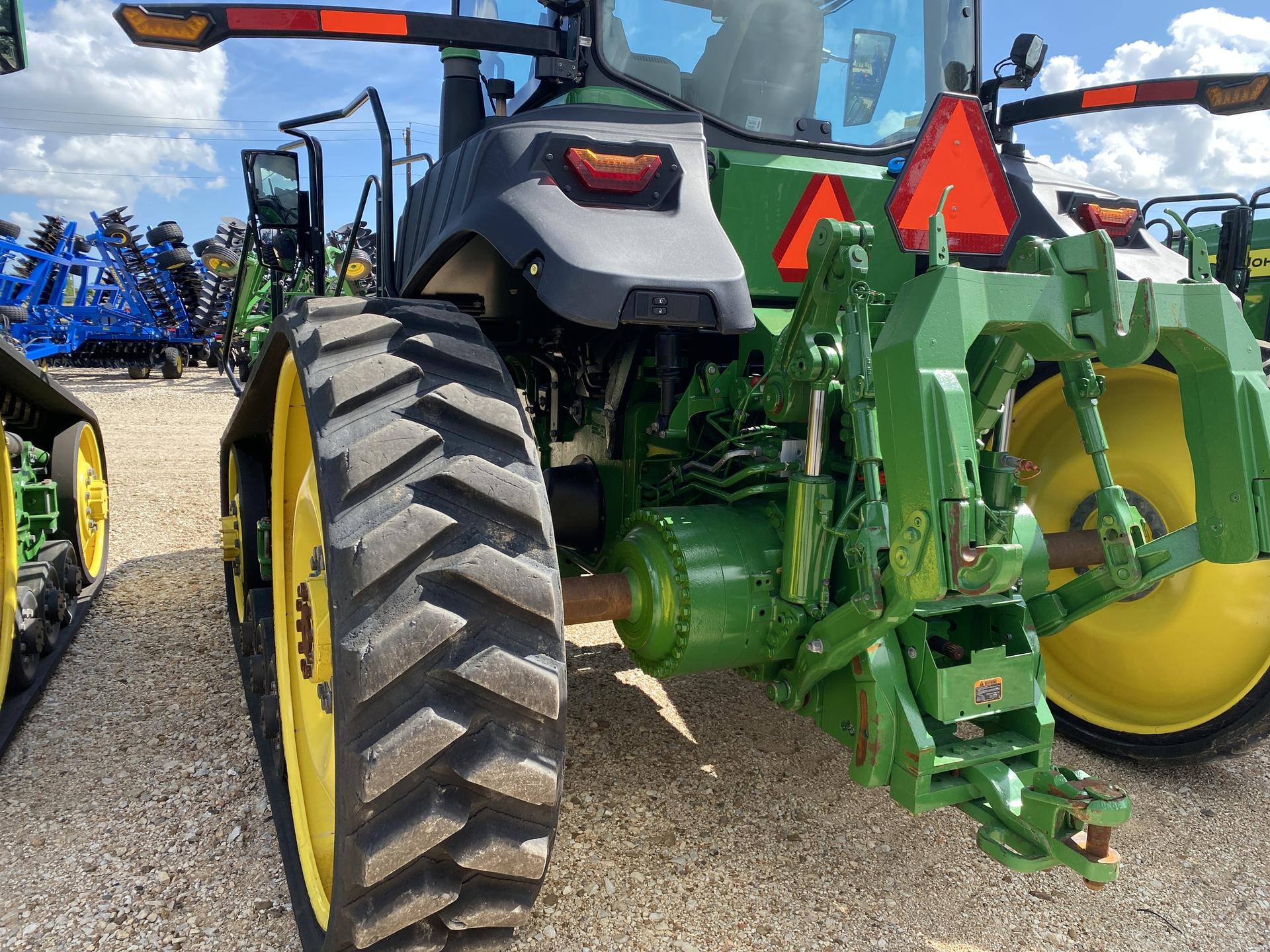 2023 John Deere 8RT 410