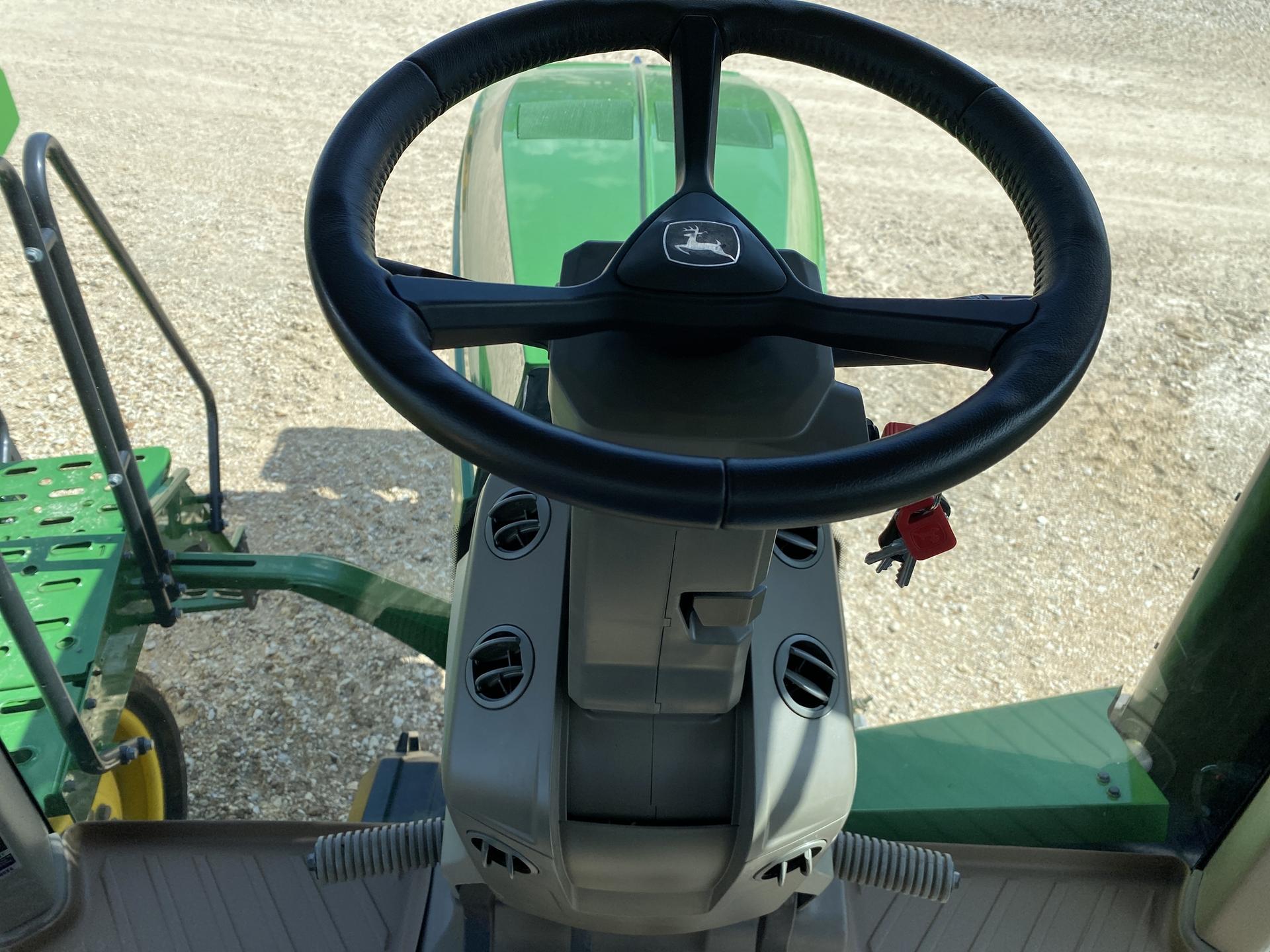 2023 John Deere 8RT 410