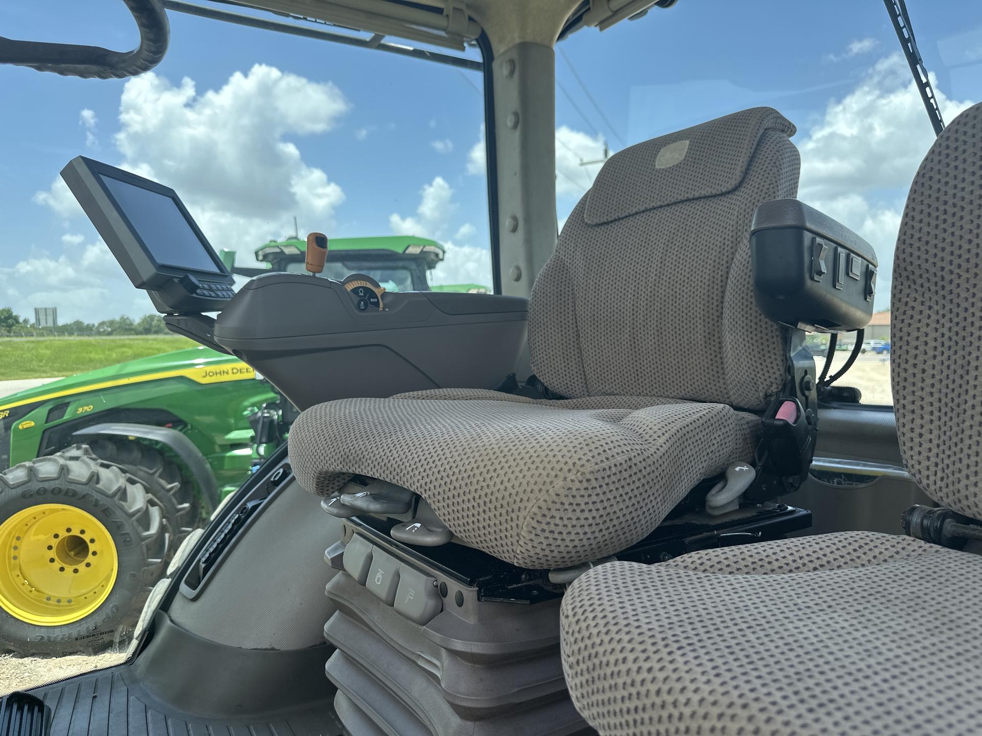 2016 John Deere 7250R