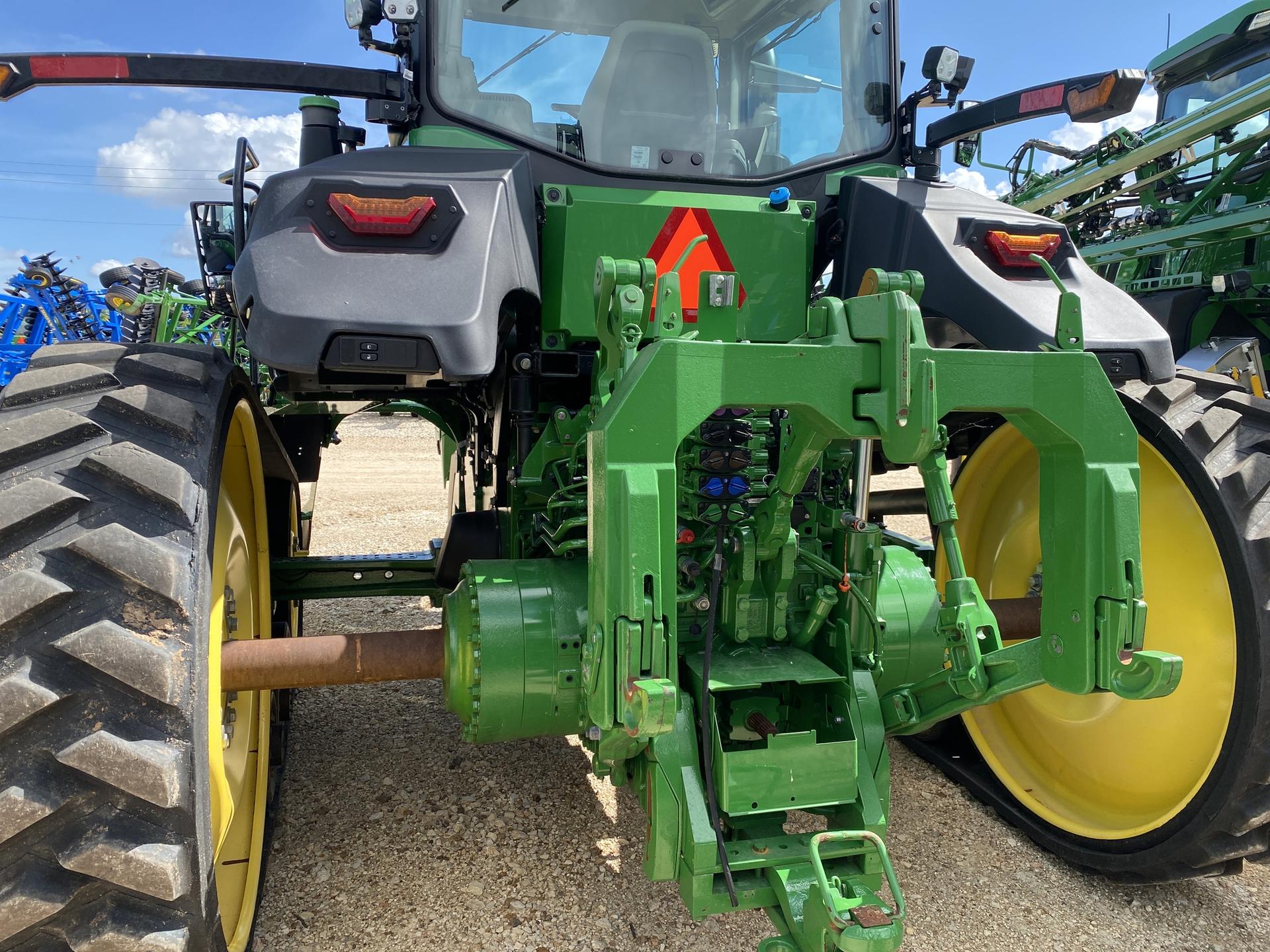 2023 John Deere 8RT 410