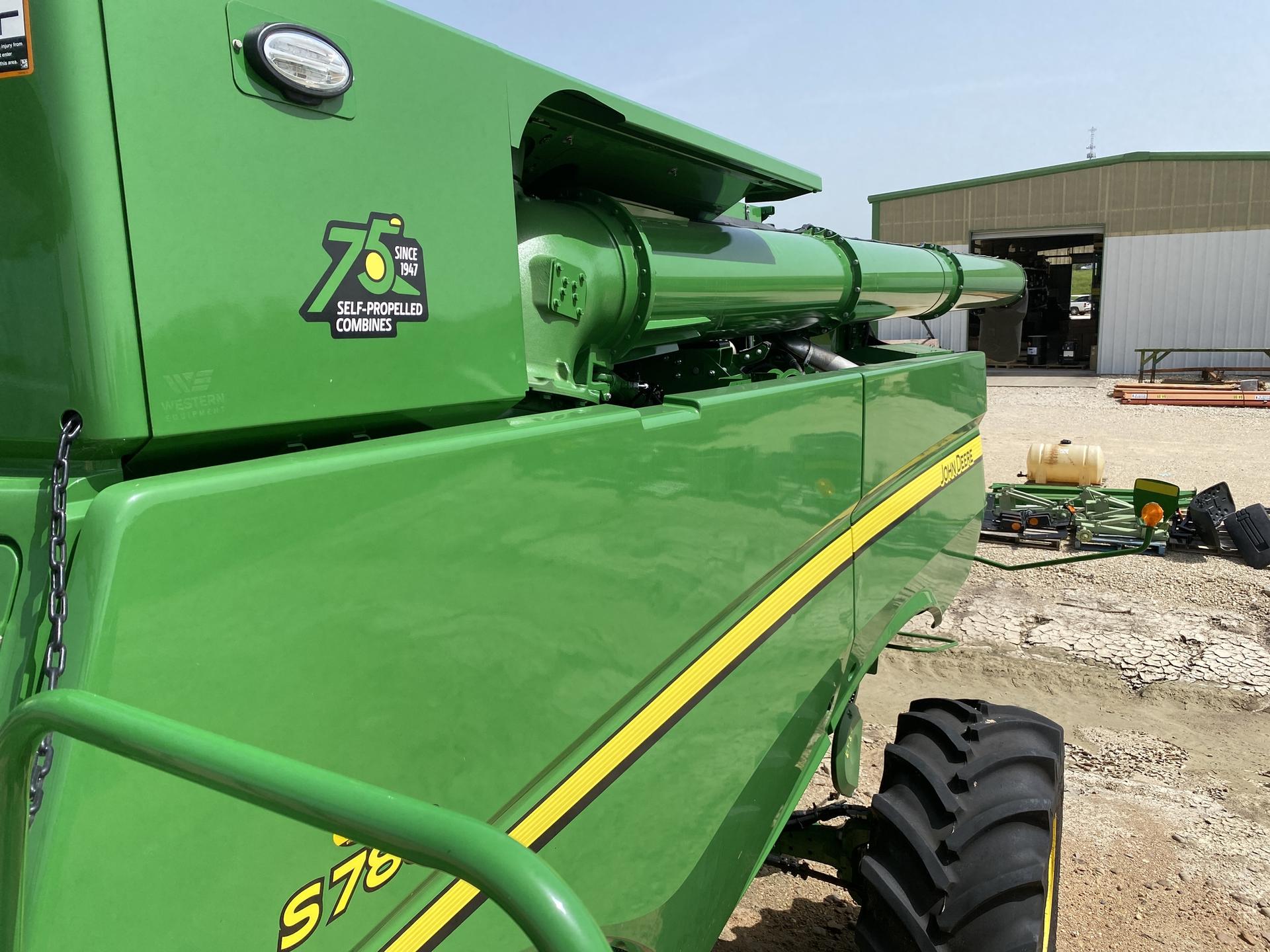 2022 John Deere S780