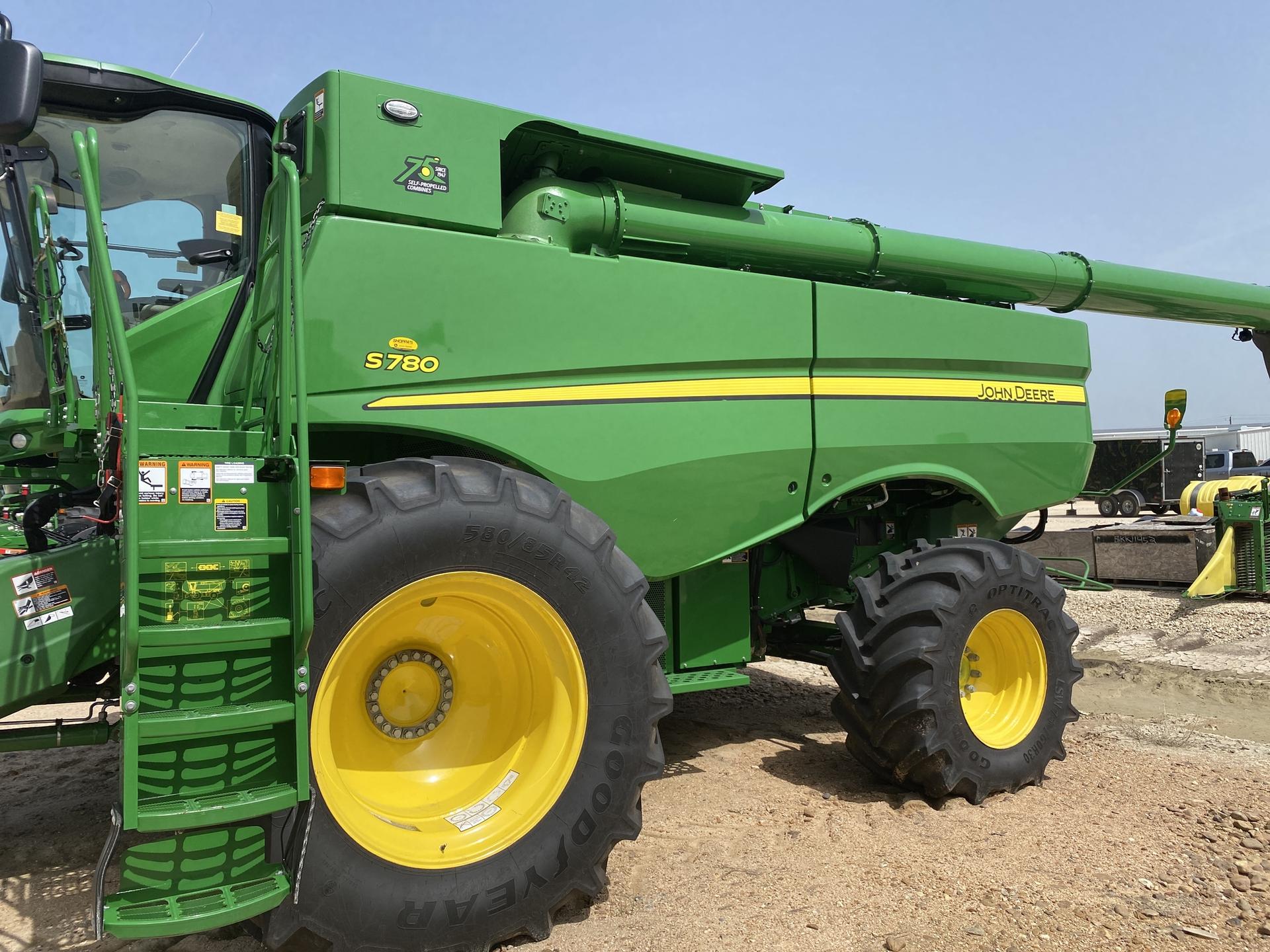 2022 John Deere S780