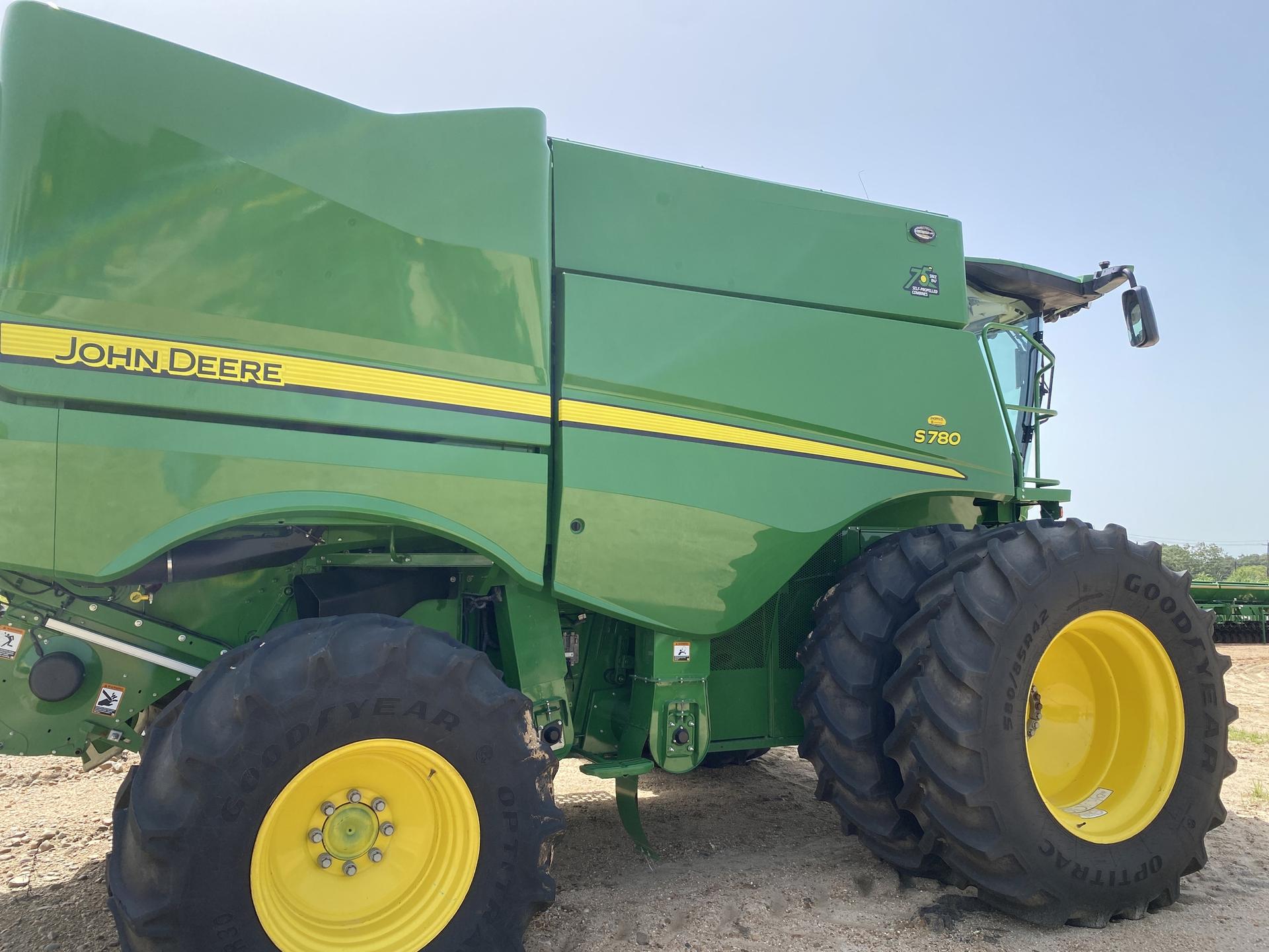 2022 John Deere S780